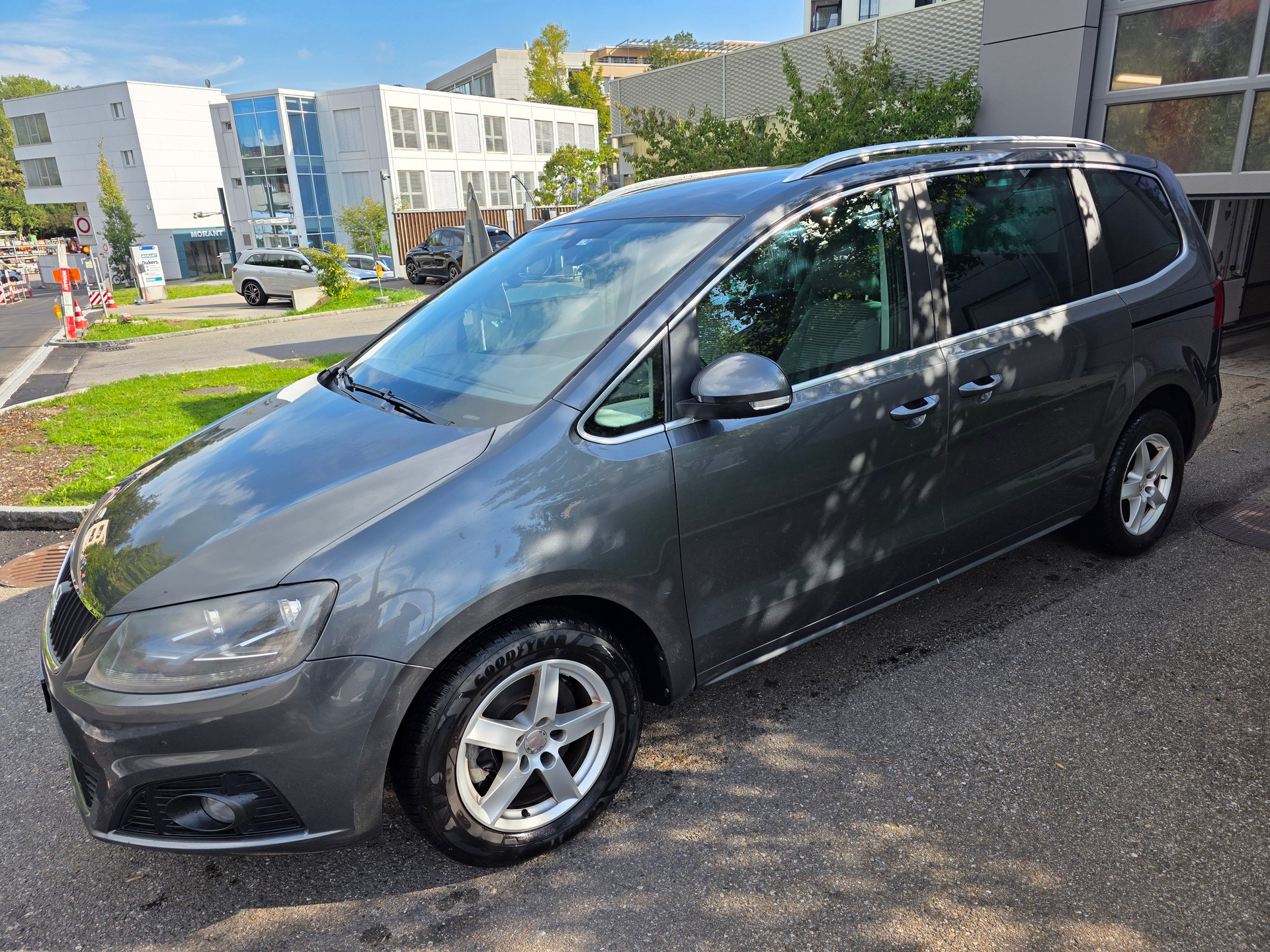 SEAT SEAT 1.4 TSI Style | 7-Sitzer | MFK 2026 | Service 2026 | inklusive neuer Winterreifen