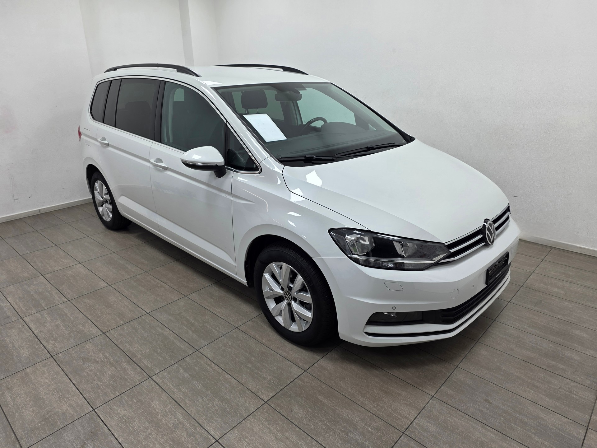 VW Touran 2.0 TDI BlueMotion Technology Comfortline DSG-image-1