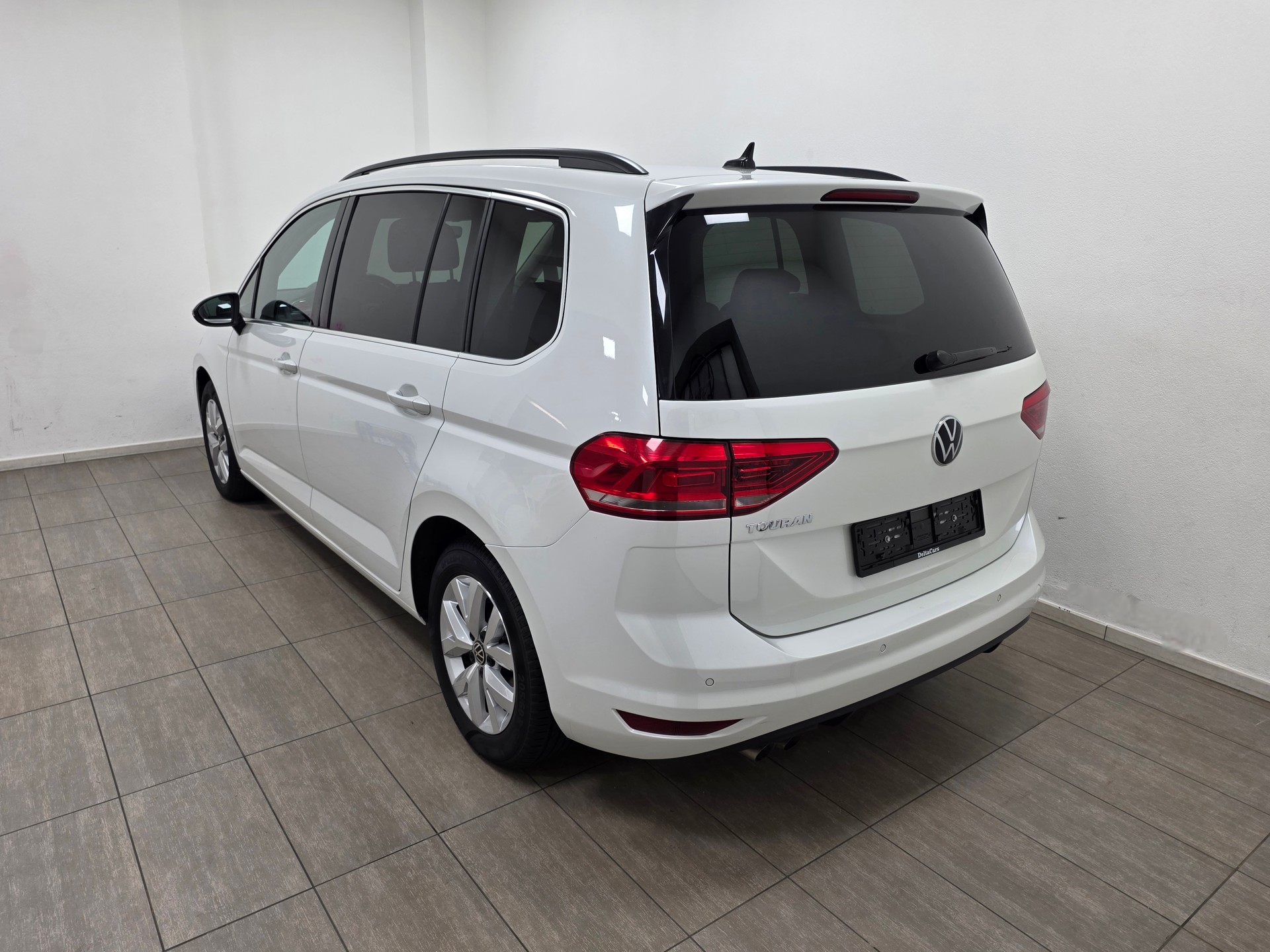 VW Touran 2.0 TDI BlueMotion Technology Comfortline DSG-image-4