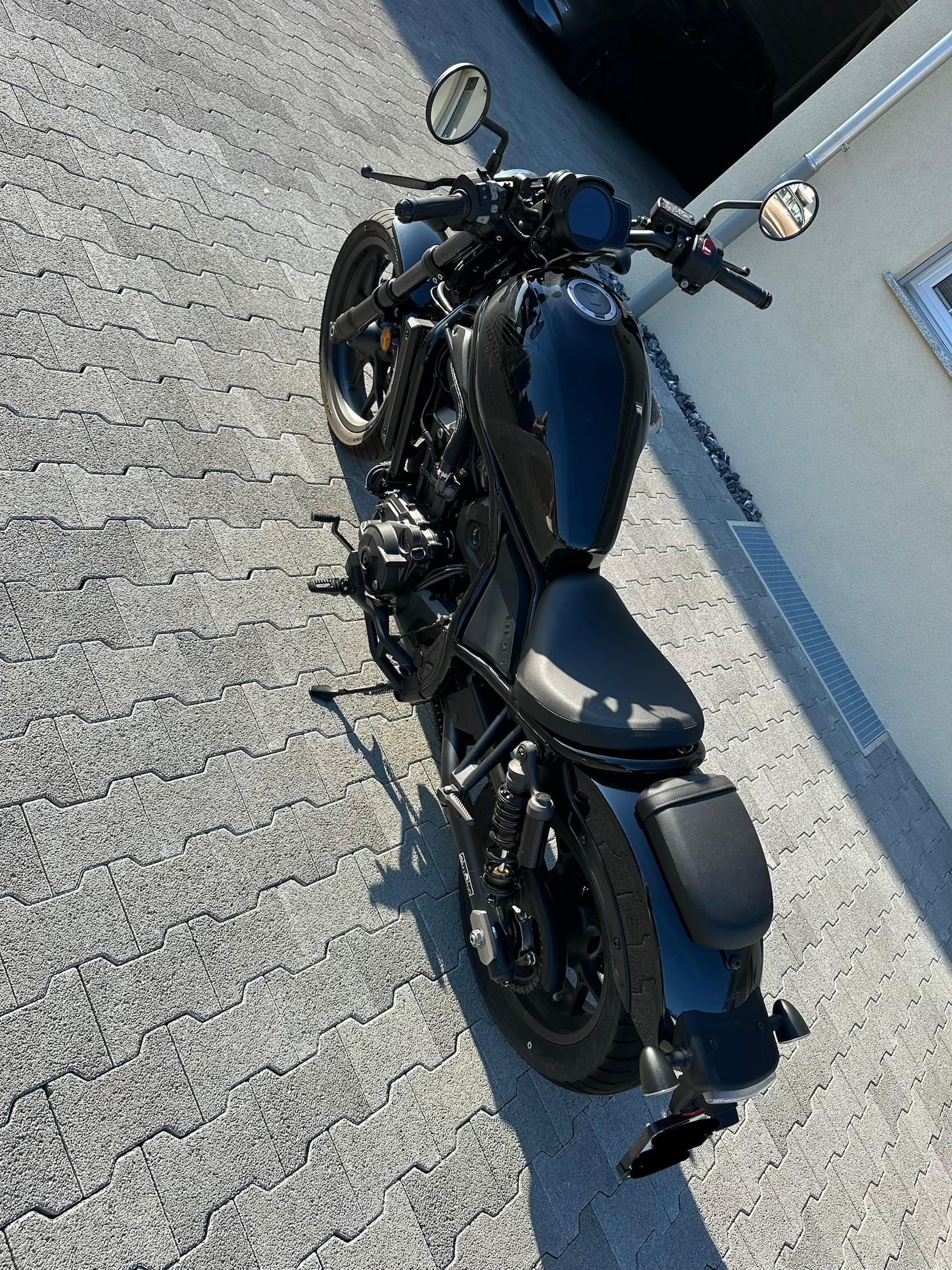 HONDA CMX 1100 Rebel-image-1