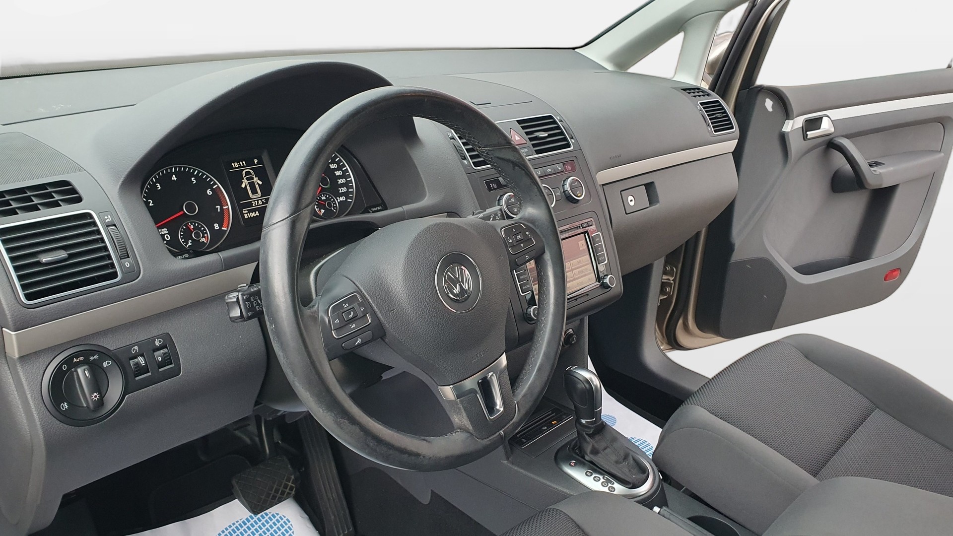 VW Touran 1.4 TSI Trendline DSG-image-11