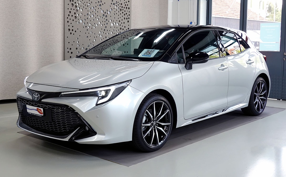 TOYOTA Corolla 2.0 HSD GR Sport e- CVT