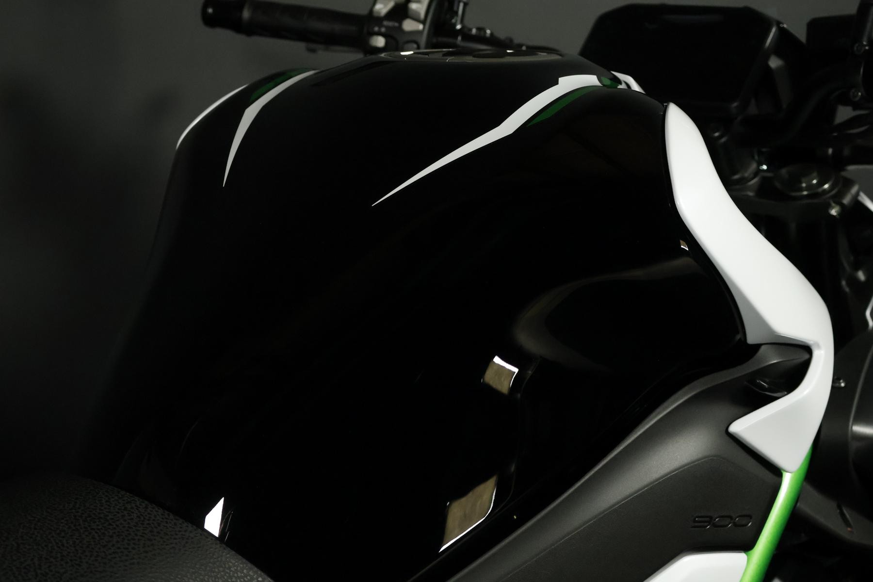 KAWASAKI KAWASAKI Z 900 (91/70/35 KW)-image-7