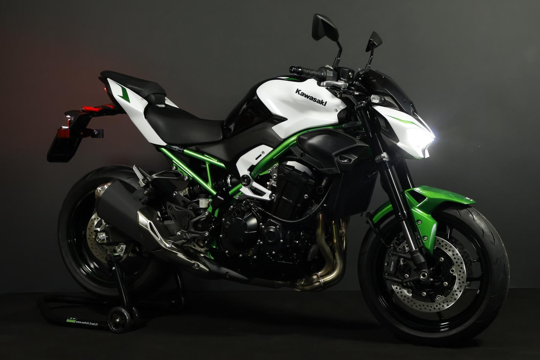 KAWASAKI KAWASAKI Z 900 (91/70/35 KW)-image-2