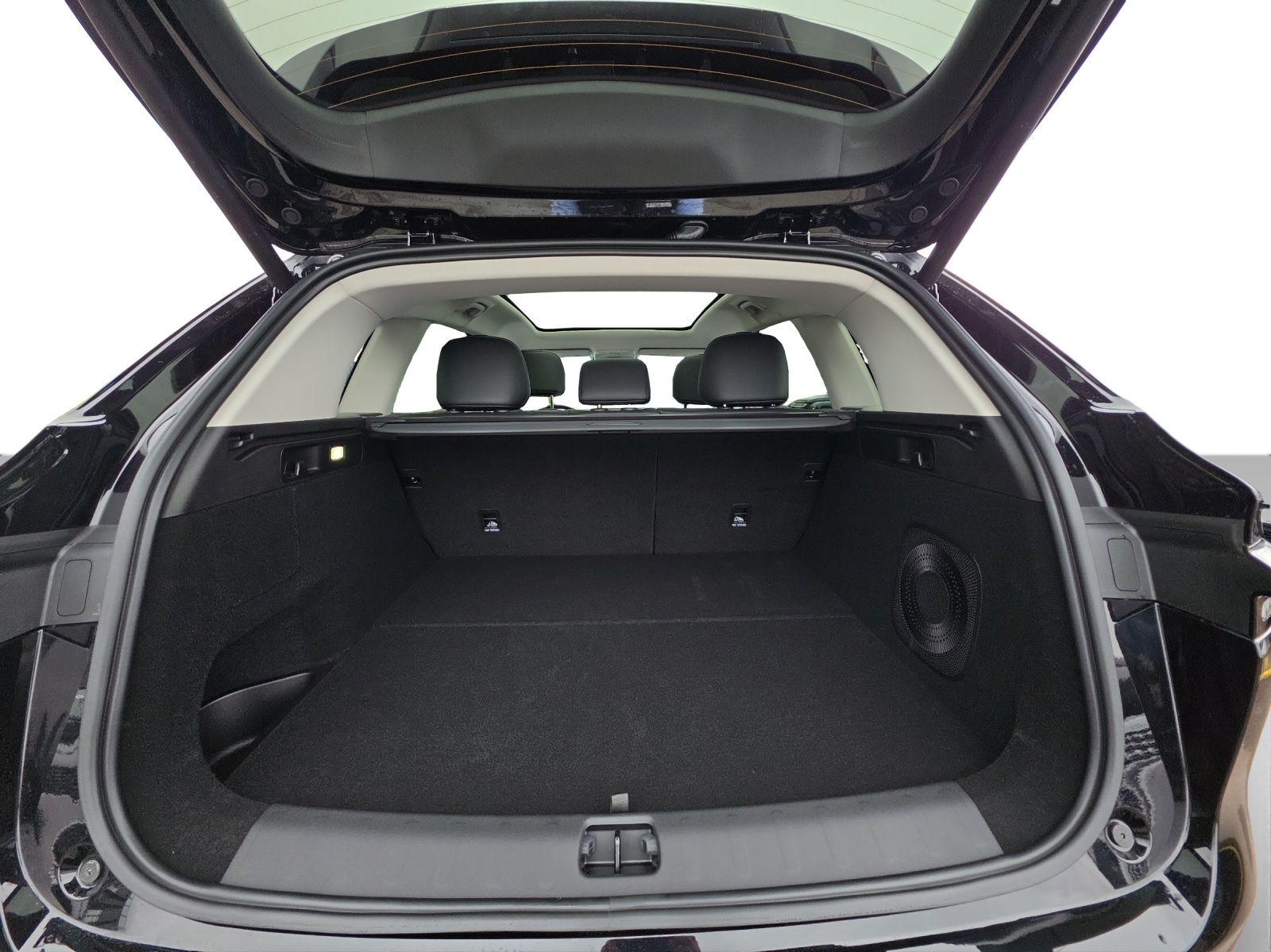 LEAPMOTOR C10 EV AWD-image-10