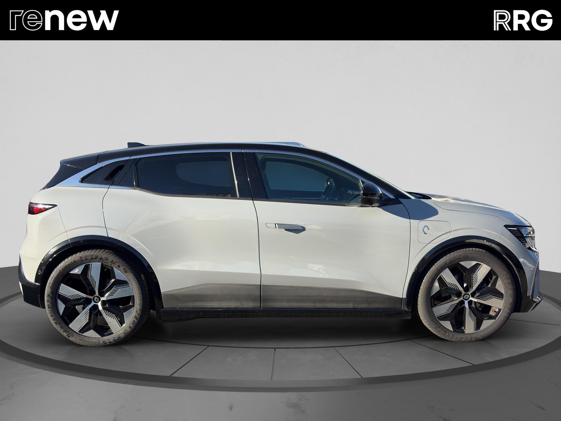 RENAULT Mégane E-TECH EV60 Techno-showroom-element-1