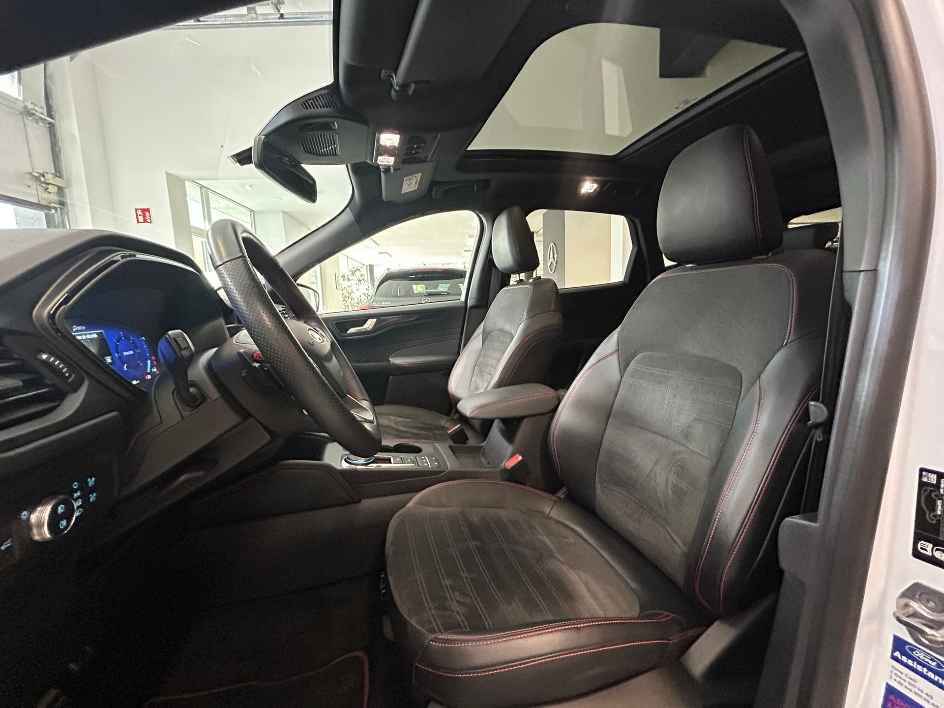 FORD Kuga 2.0 TDCi EcoBlue ST-Line X 4WD-image-7