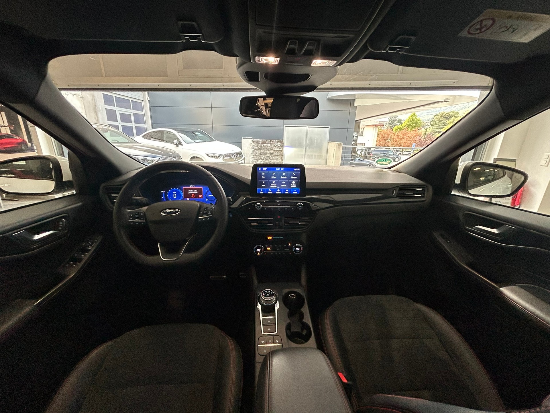 FORD Kuga 2.0 TDCi EcoBlue ST-Line X 4WD-image-8