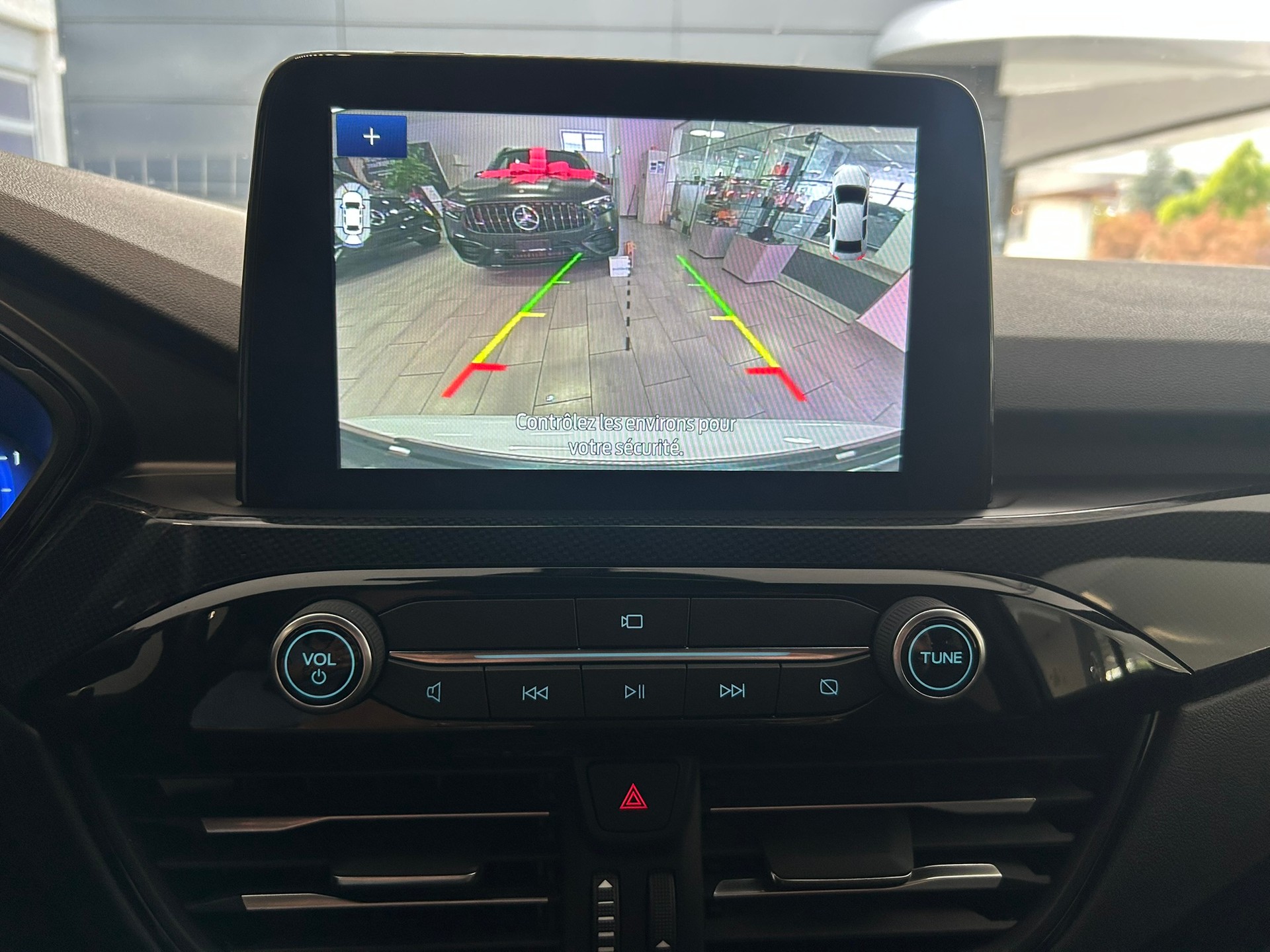 FORD Kuga 2.0 TDCi EcoBlue ST-Line X 4WD-image-14