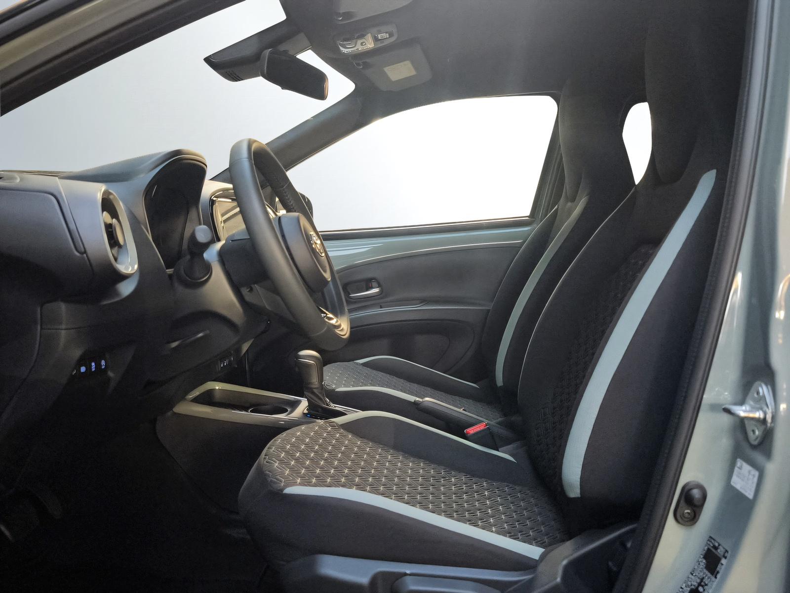 TOYOTA Aygo X 1.0 VVT-i Trend-showroom-element-3