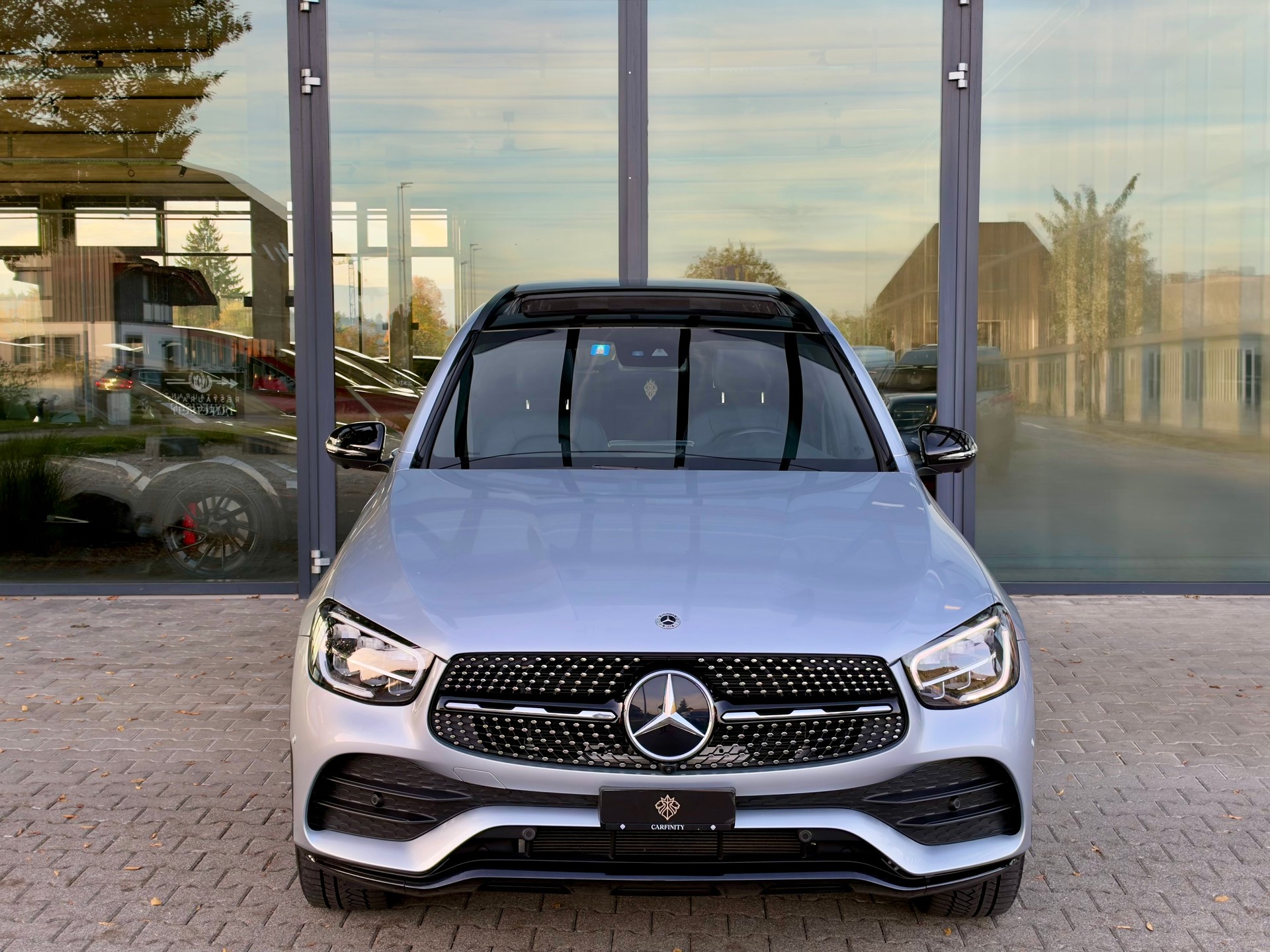 MERCEDES-BENZ GLC 220 d AMG Line 4Matic 9G-Tronic-showroom-element-1