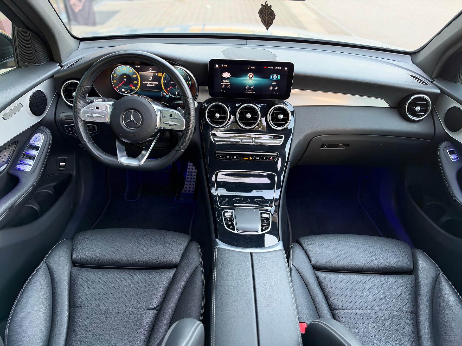 MERCEDES-BENZ GLC 220 d AMG Line 4Matic 9G-Tronic-image-7