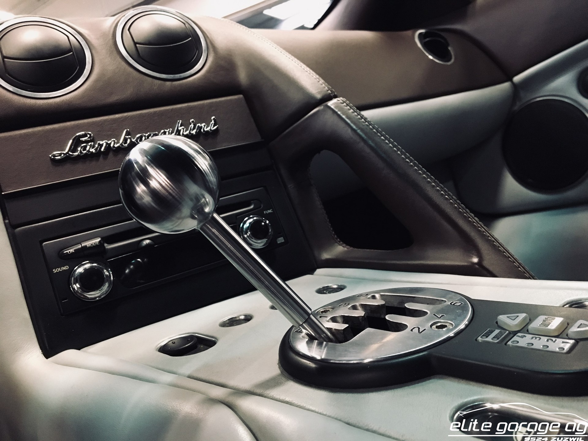 LAMBORGHINI Murciélago 6.2 Coupé-image-15