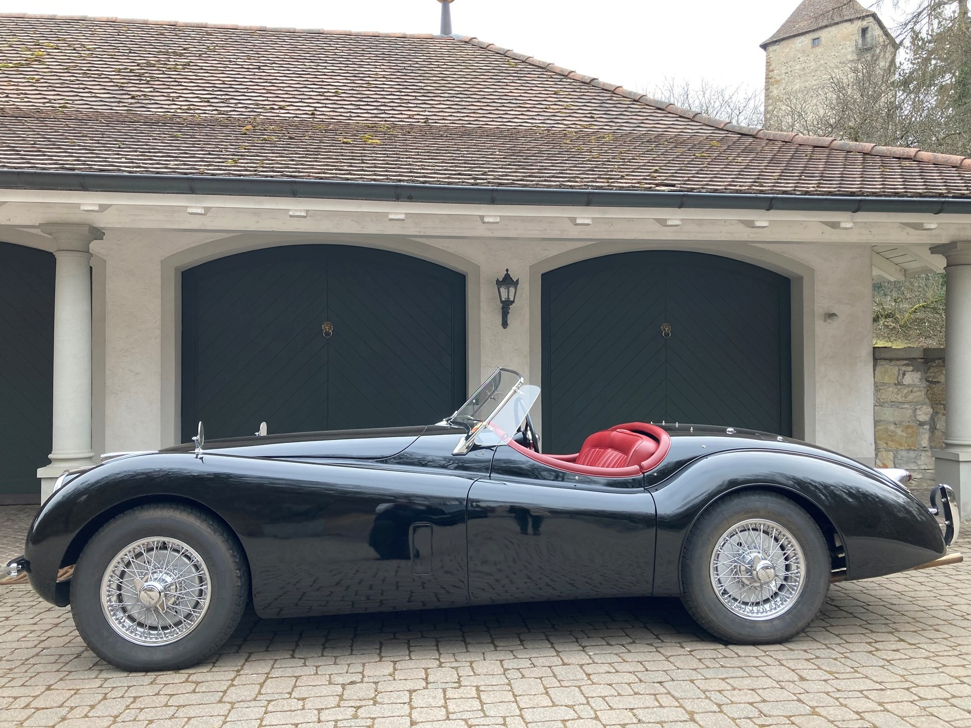 JAGUAR XK120-image-1