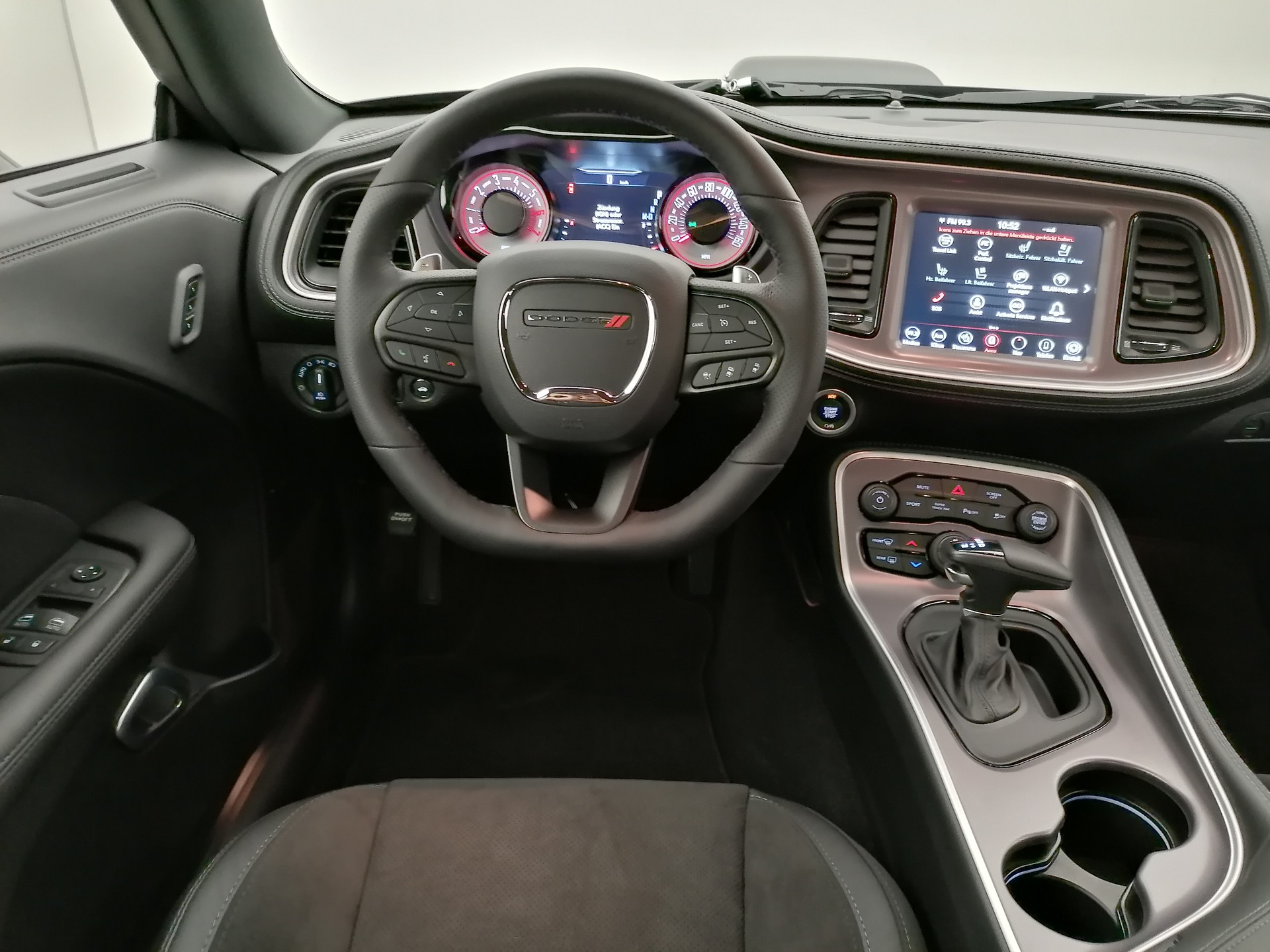 DODGE Challenger 5.7 R/T Shaker-image-9