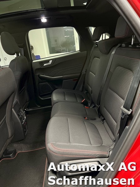 FORD Kuga 2.5 Plug-in Hybrid ST-Line-image-13