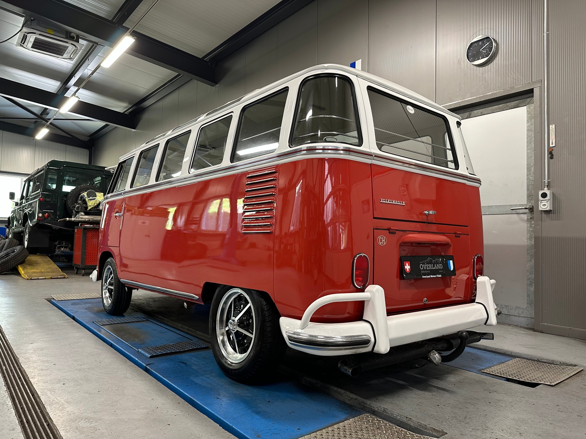 VW T1-showroom-element-2