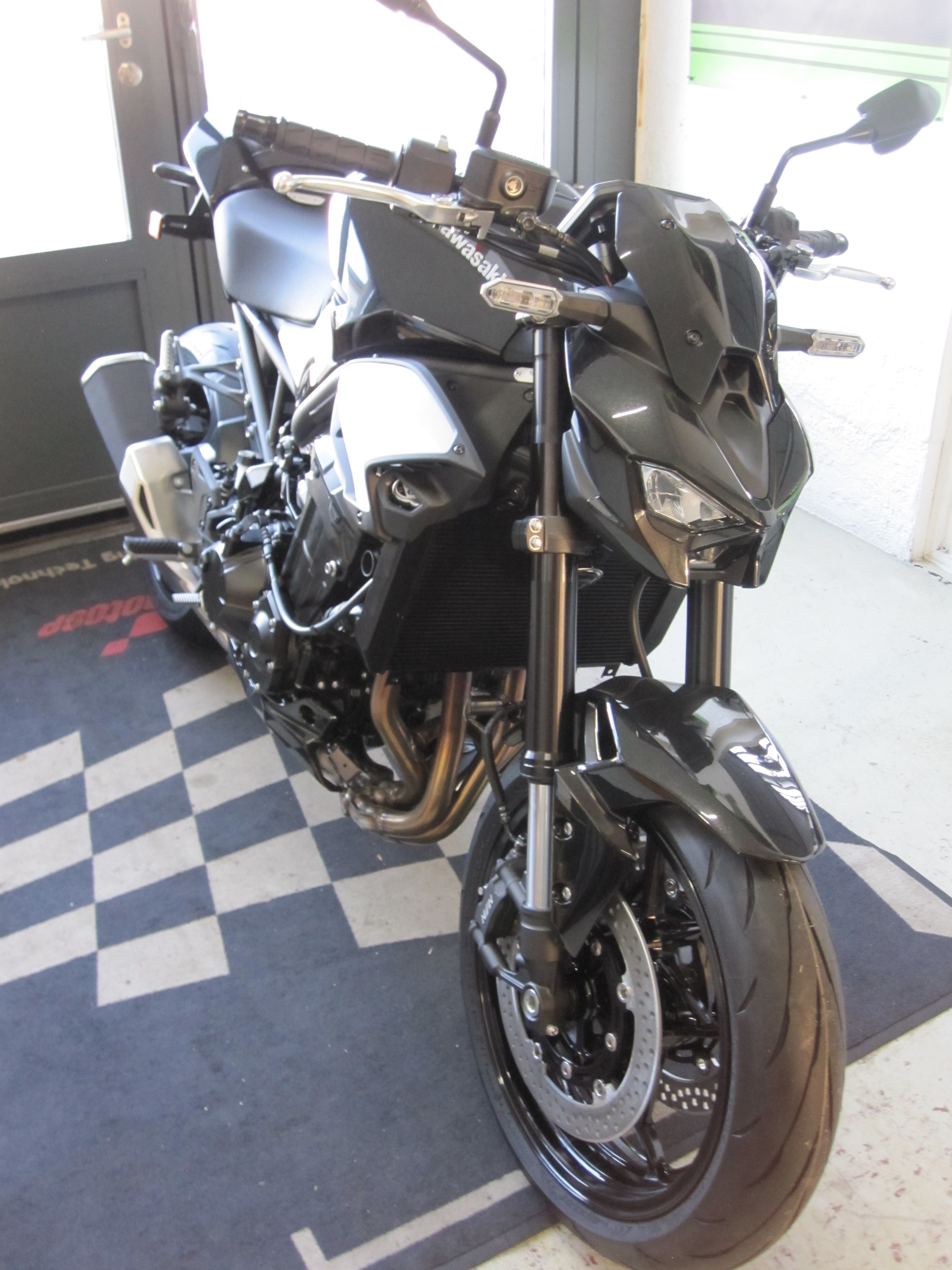 KAWASAKI Z 900 (35kW)-image-1