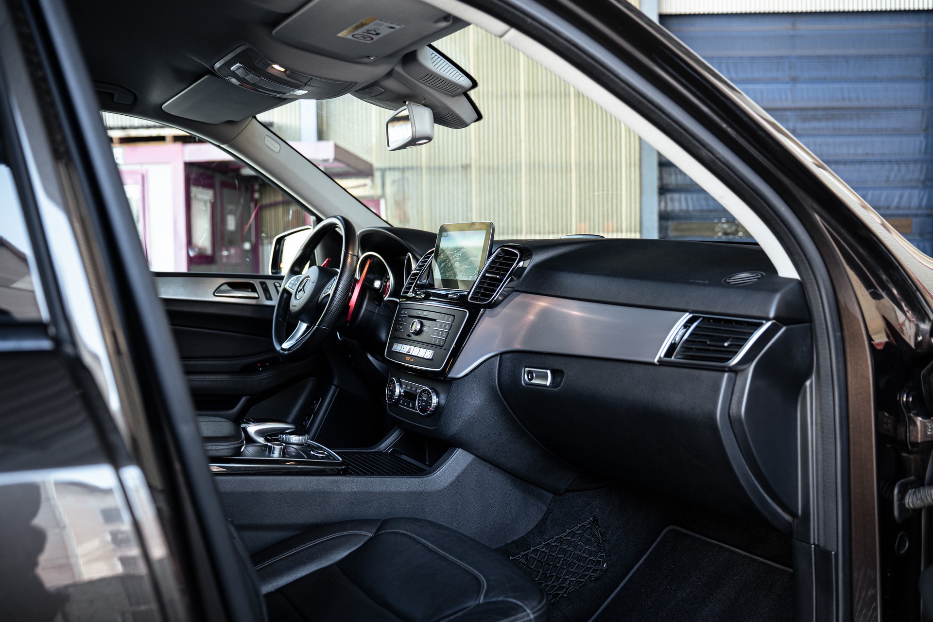 MERCEDES-BENZ GLE 250 d 4Matic 9G-Tronic-image-8