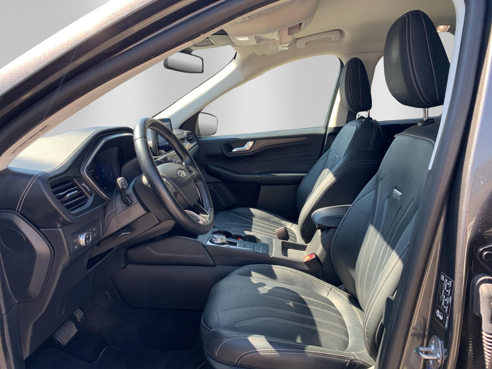 FORD Kuga 2.5 Plug-in Hybrid Vignale-image-11