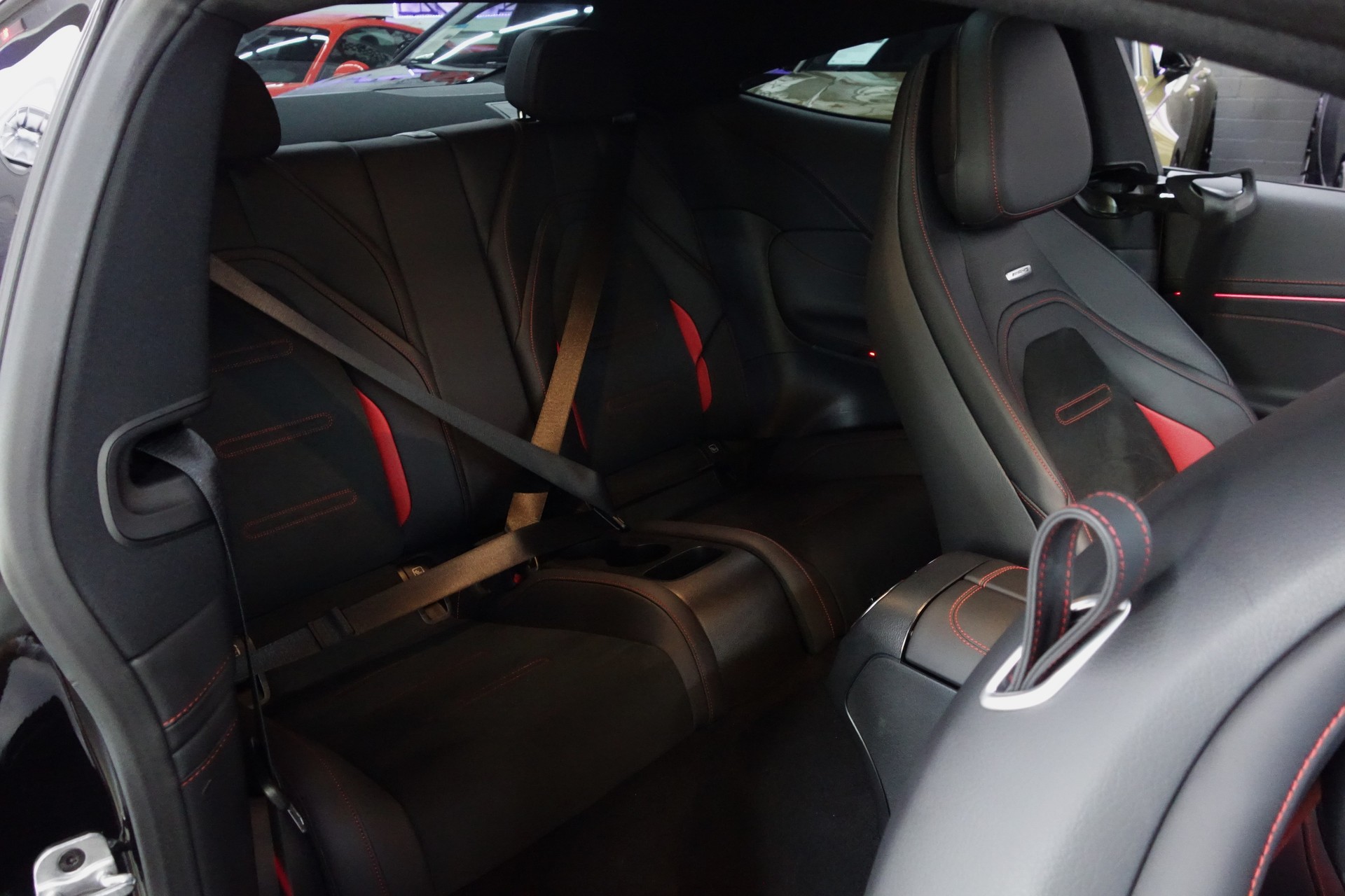 MERCEDES-BENZ CLE 53 COUPE AMG 4Matic+ 9G-Tronic BLACK ON POINT-image-27