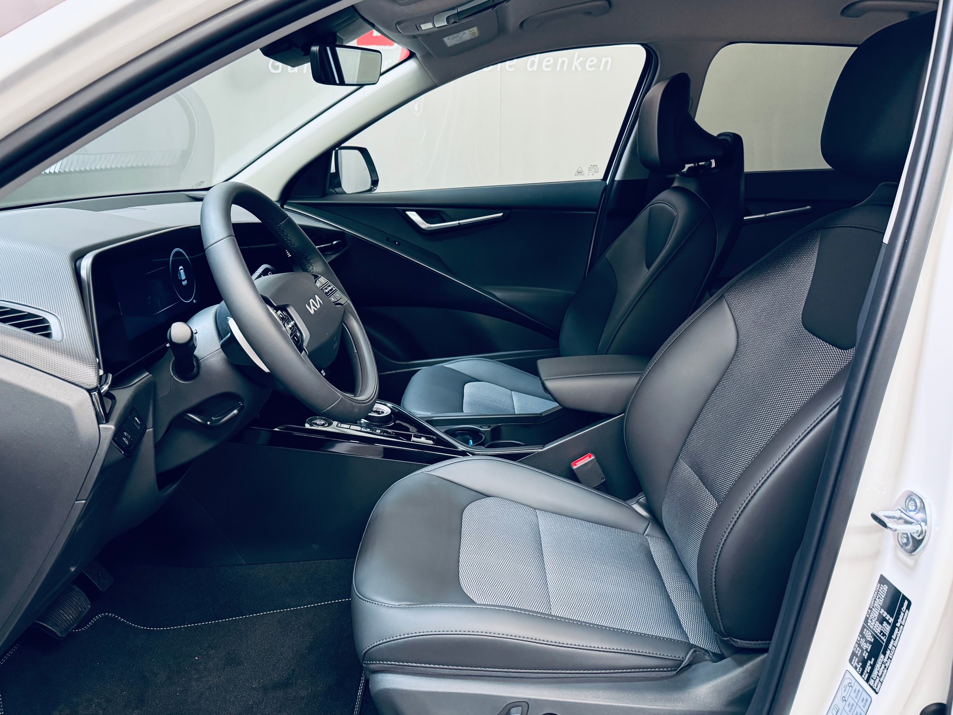 KIA Niro EV 64,8 kWh Business-image-11