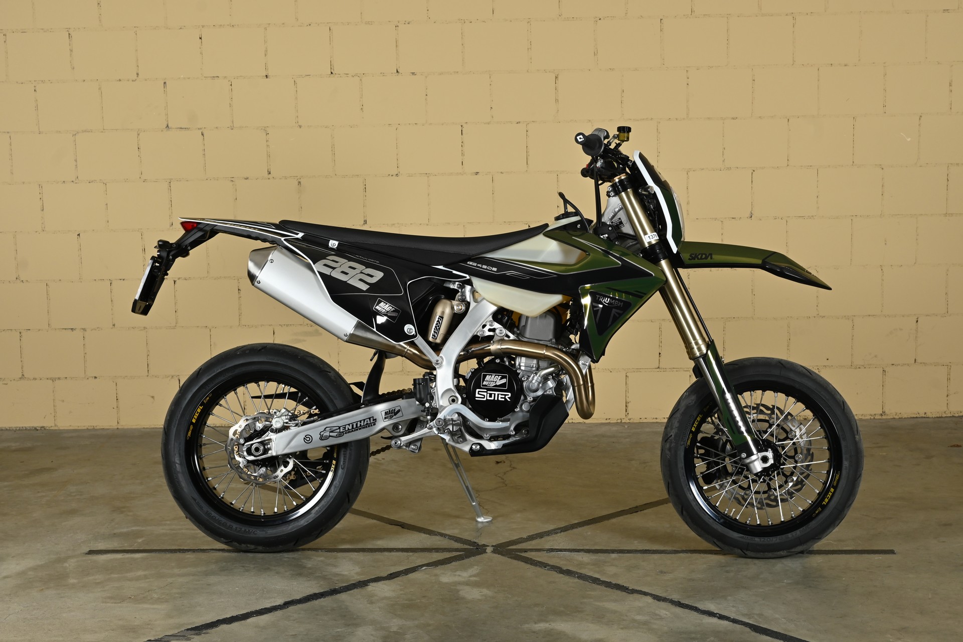 TRIUMPH TF 450 E-image-6