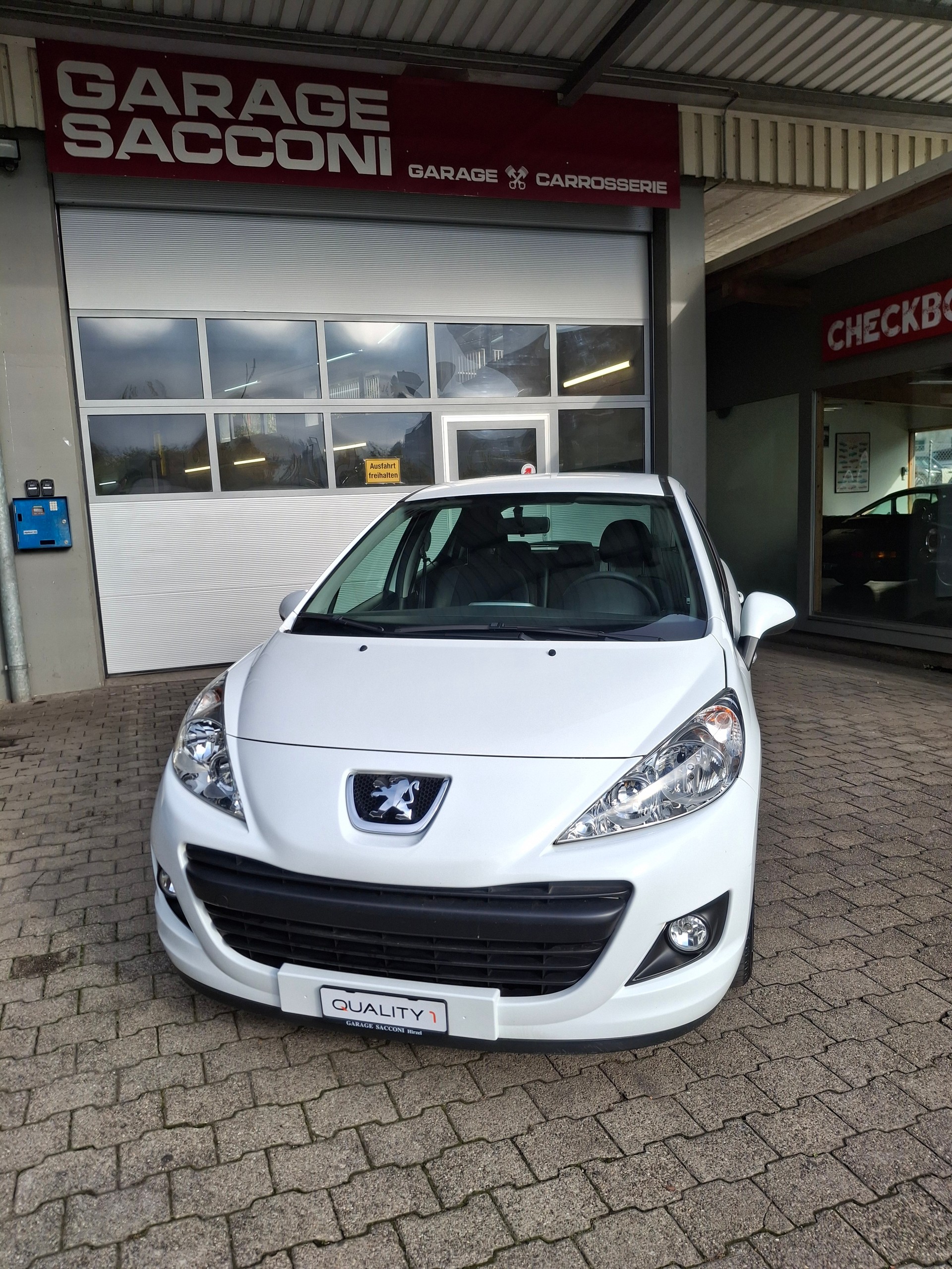 PEUGEOT 207 1.4 Trendy Clim