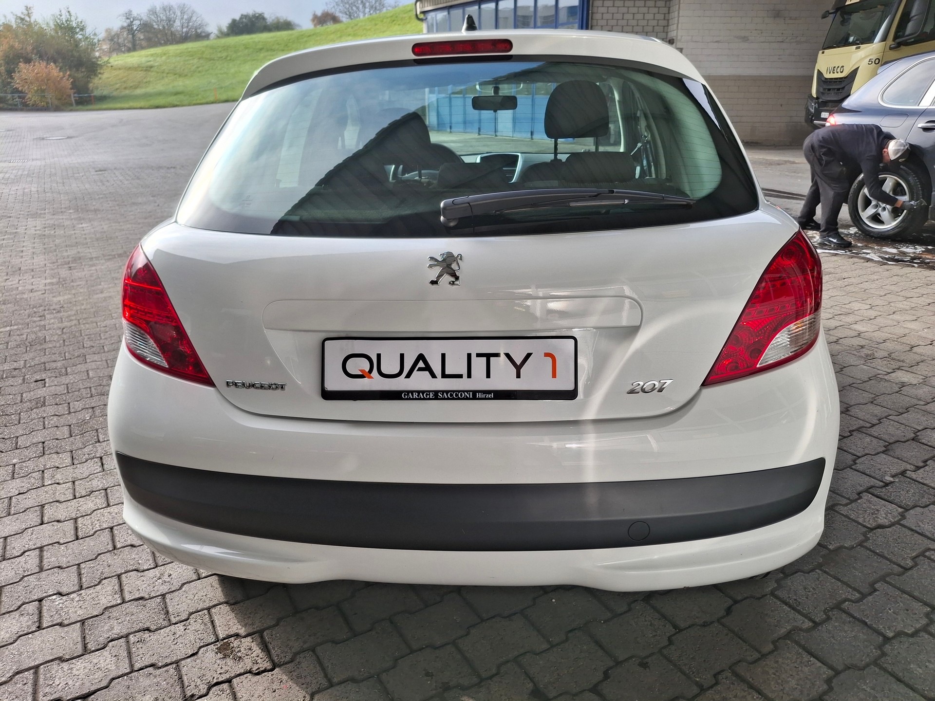 PEUGEOT 207 1.4 Trendy Clim-image-3