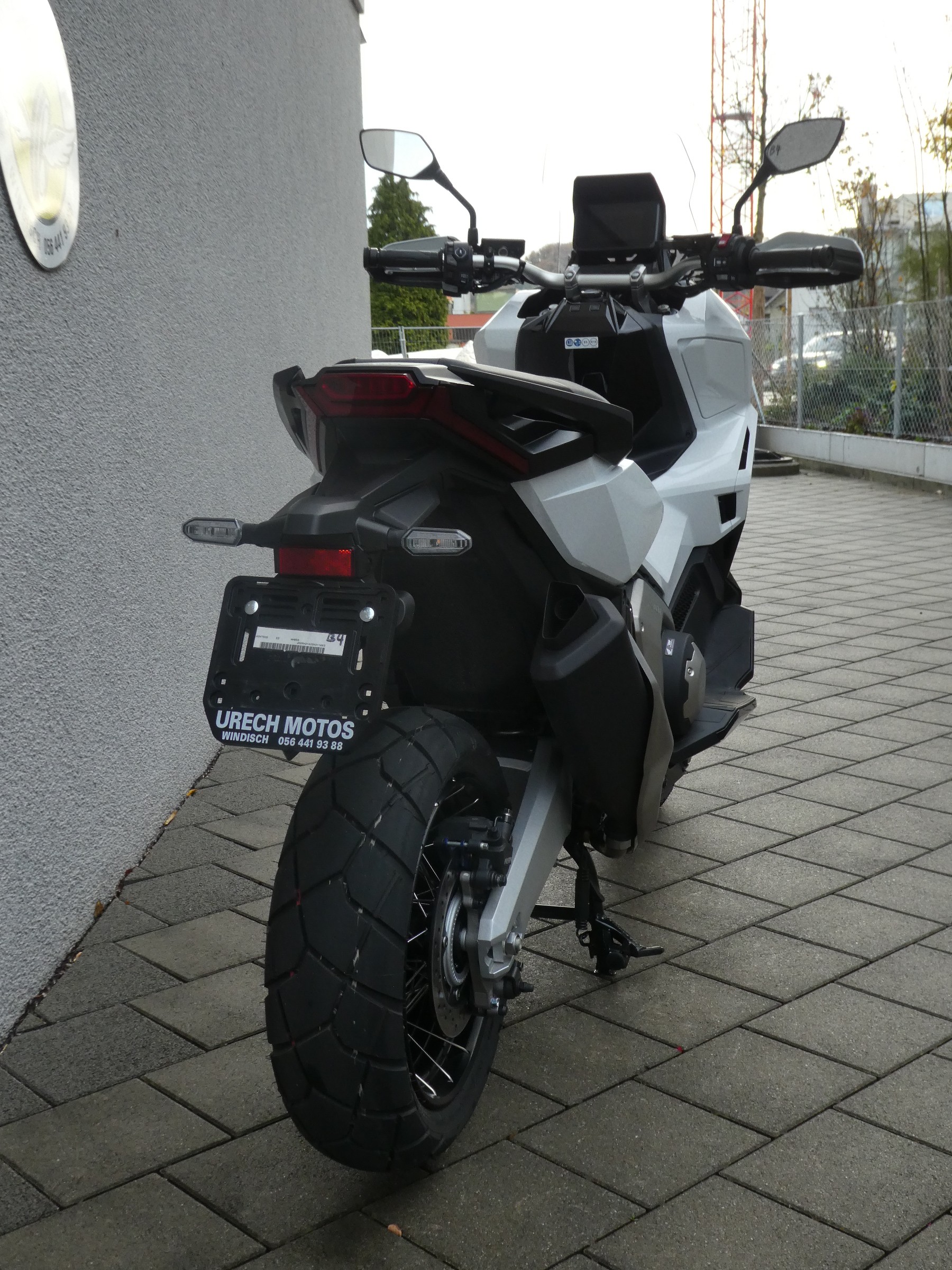 HONDA X-ADV 750-image-5