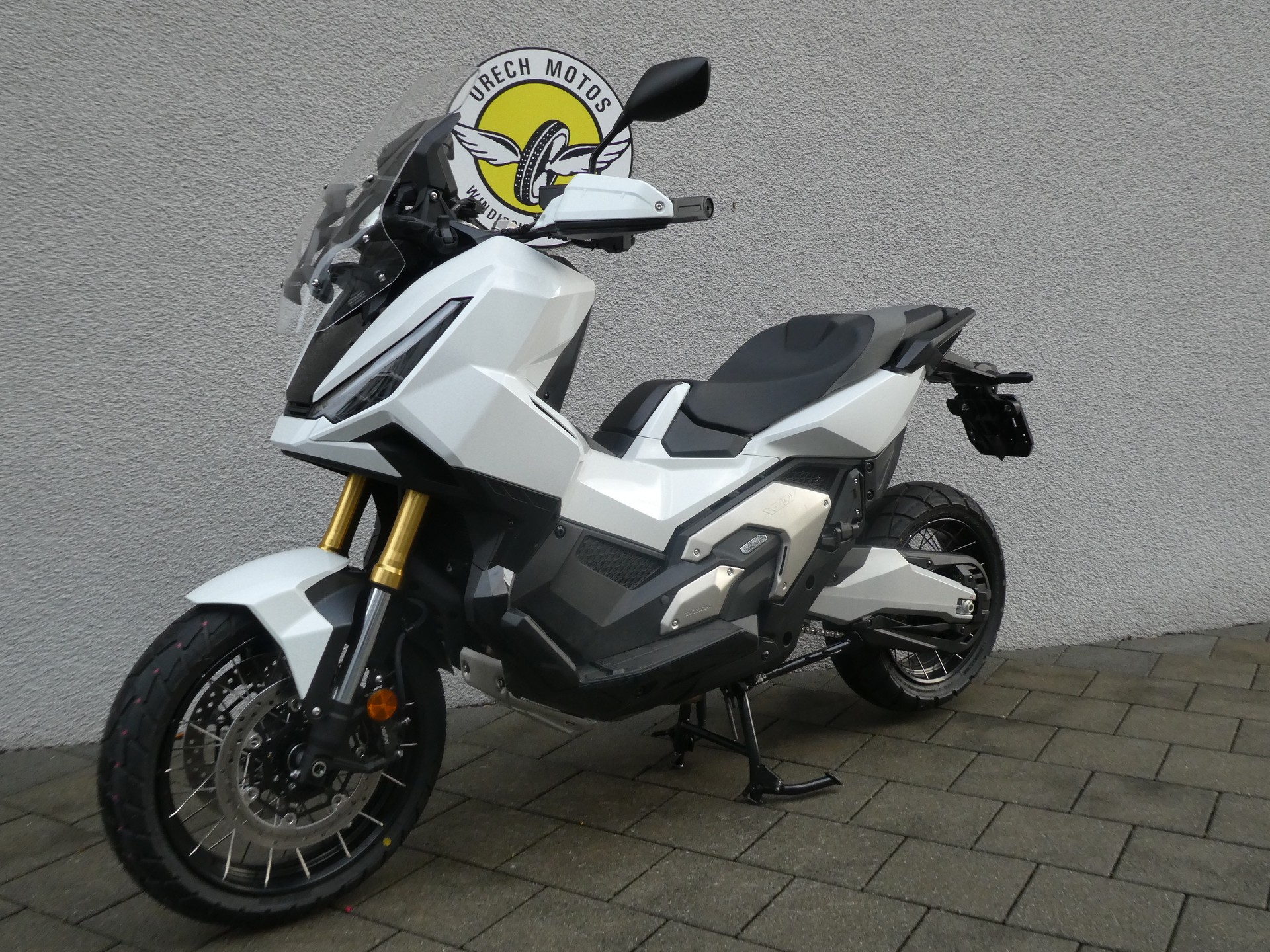 HONDA X-ADV 750-image-3