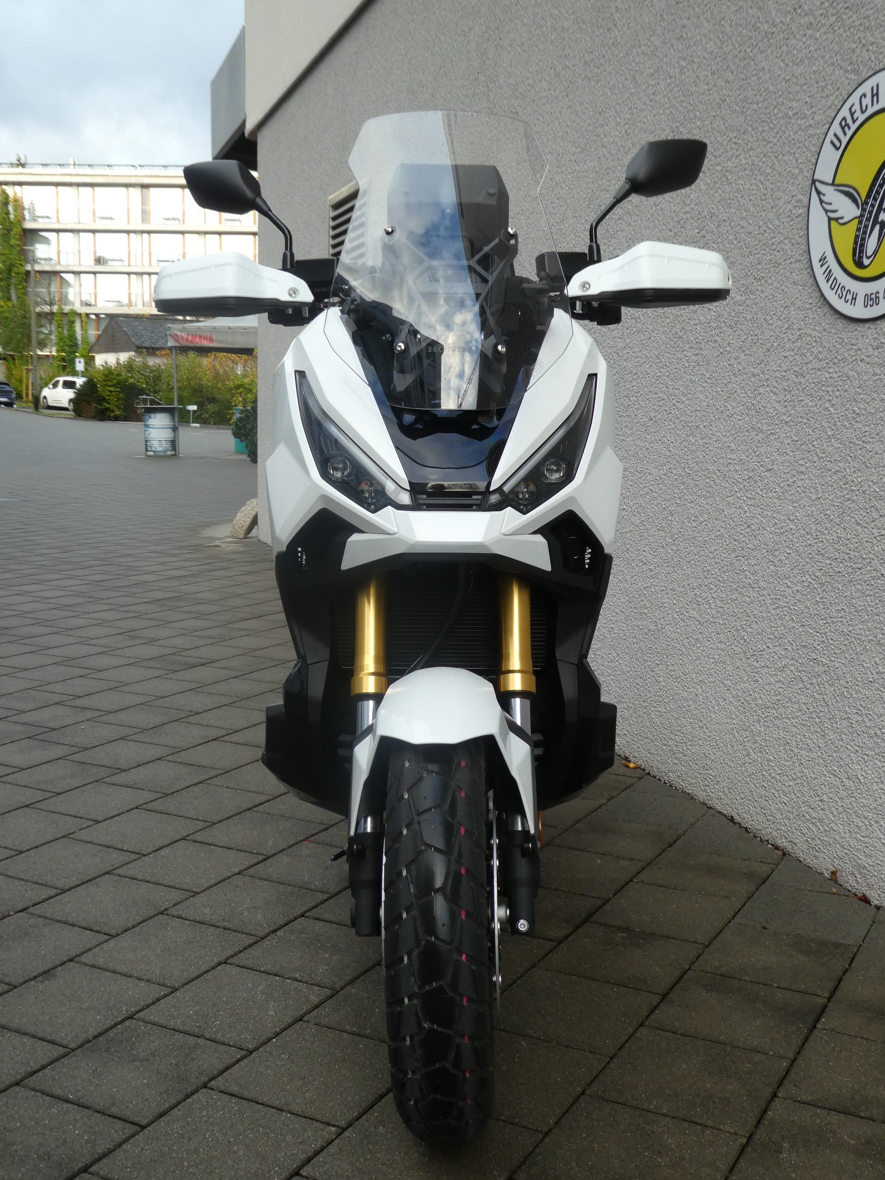 HONDA X-ADV 750-image-2