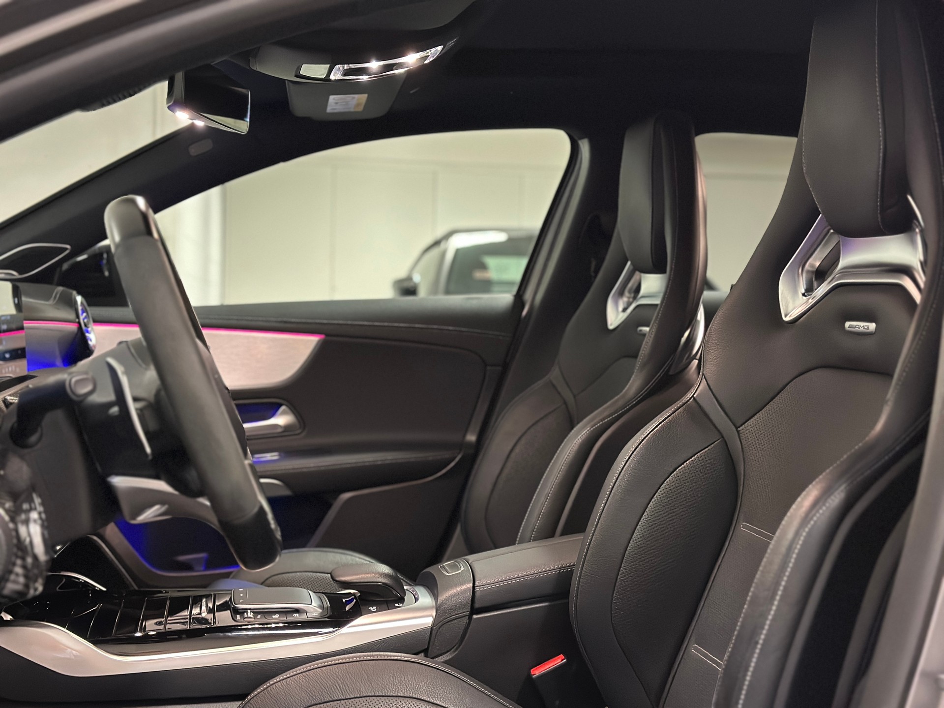 MERCEDES-BENZ A 45 S AMG 4Matic+ Speedshift-image-11