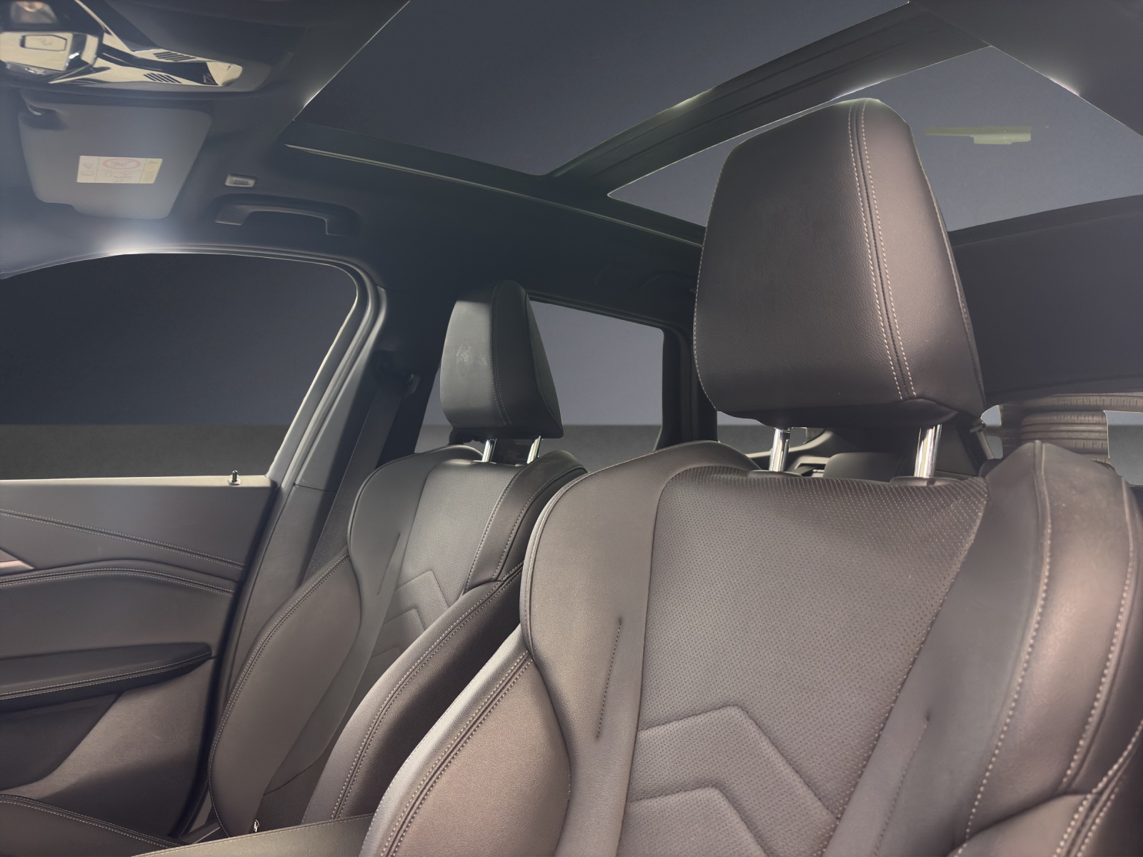 BMW X1 sDrive 18i M Sport-image-7