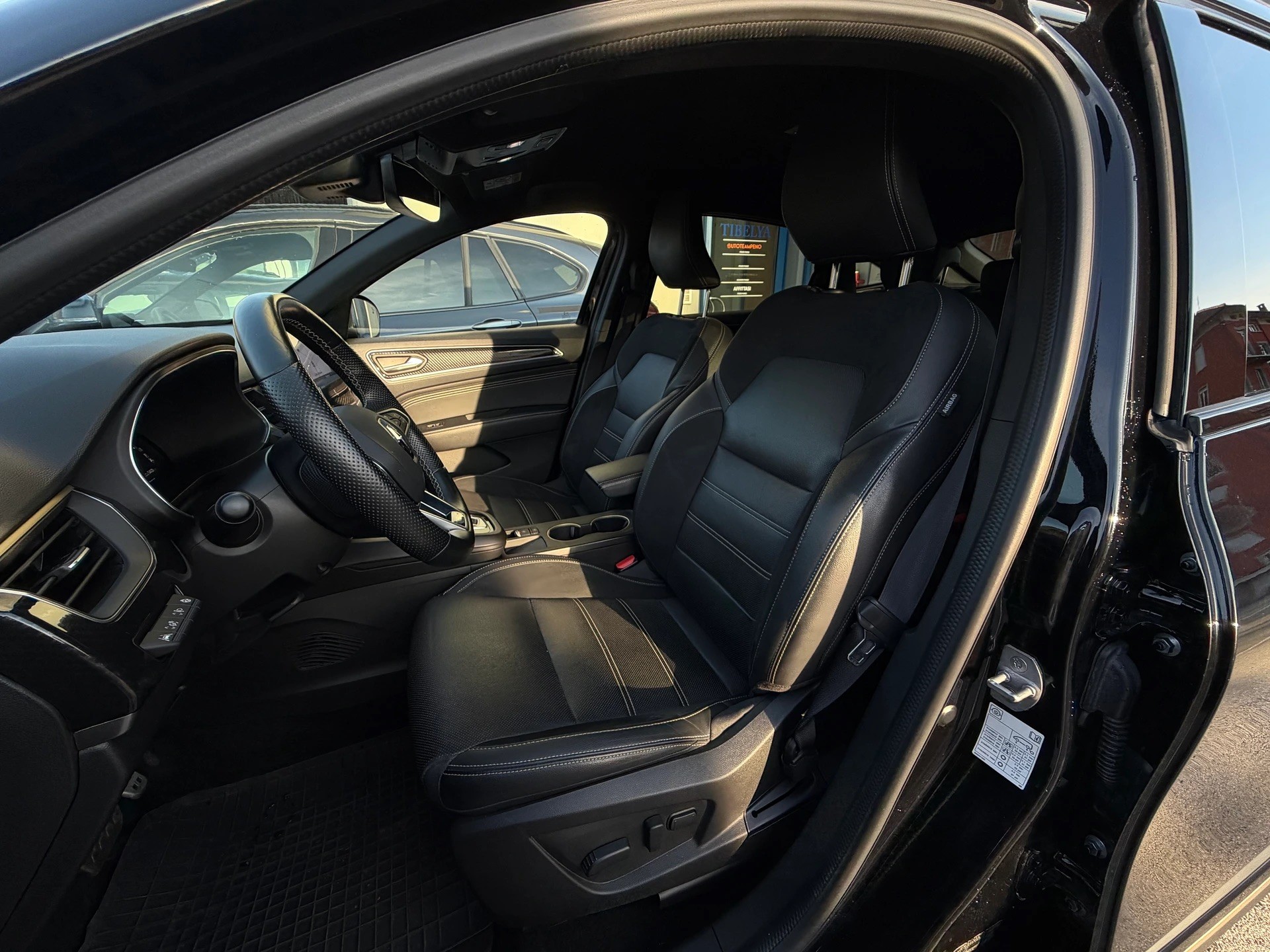 RENAULT Arkana 1.6 E-Tech Engineered-image-7