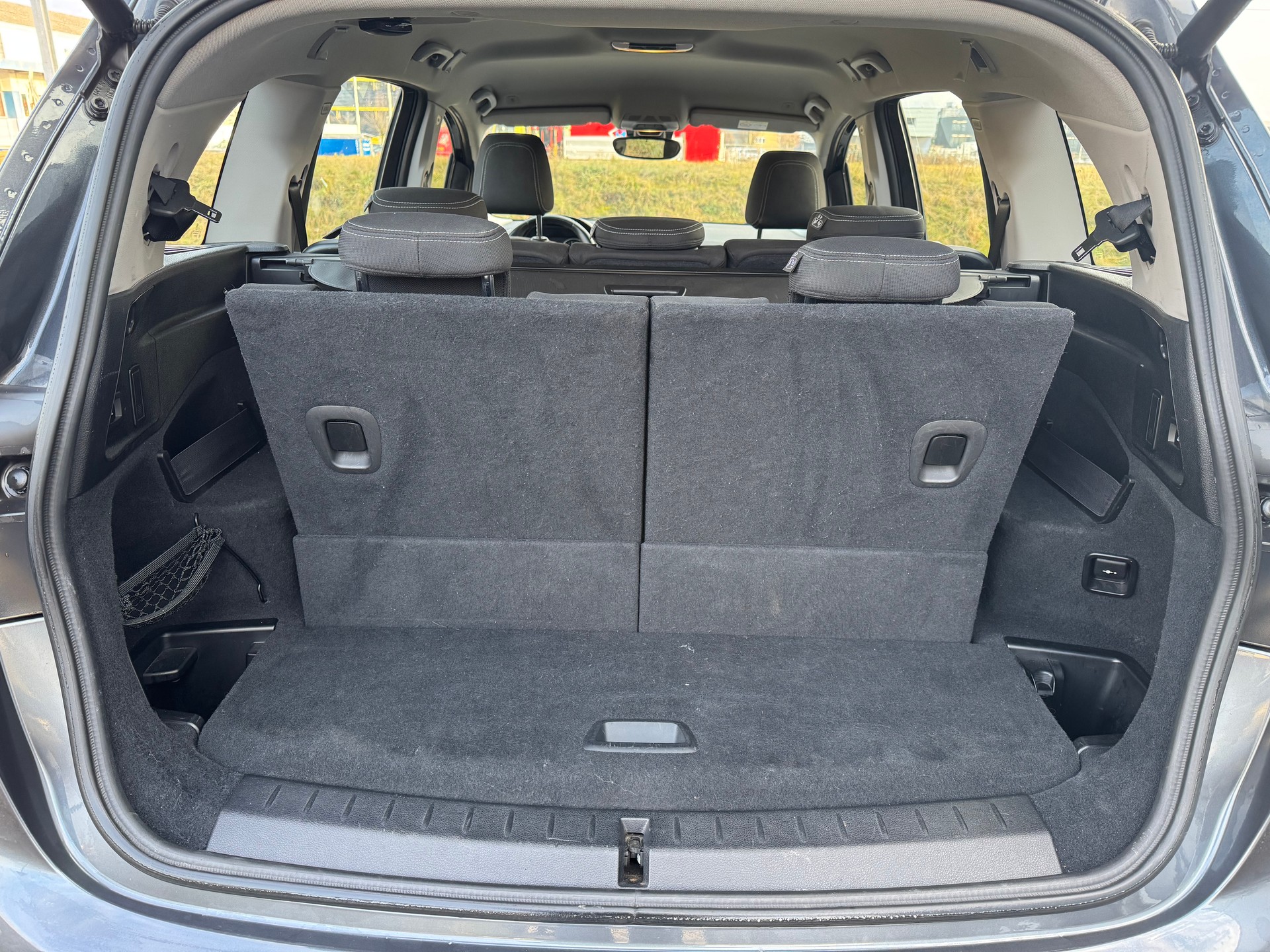 BMW 220i Gran Tourer Sport Line Steptronic-image-6