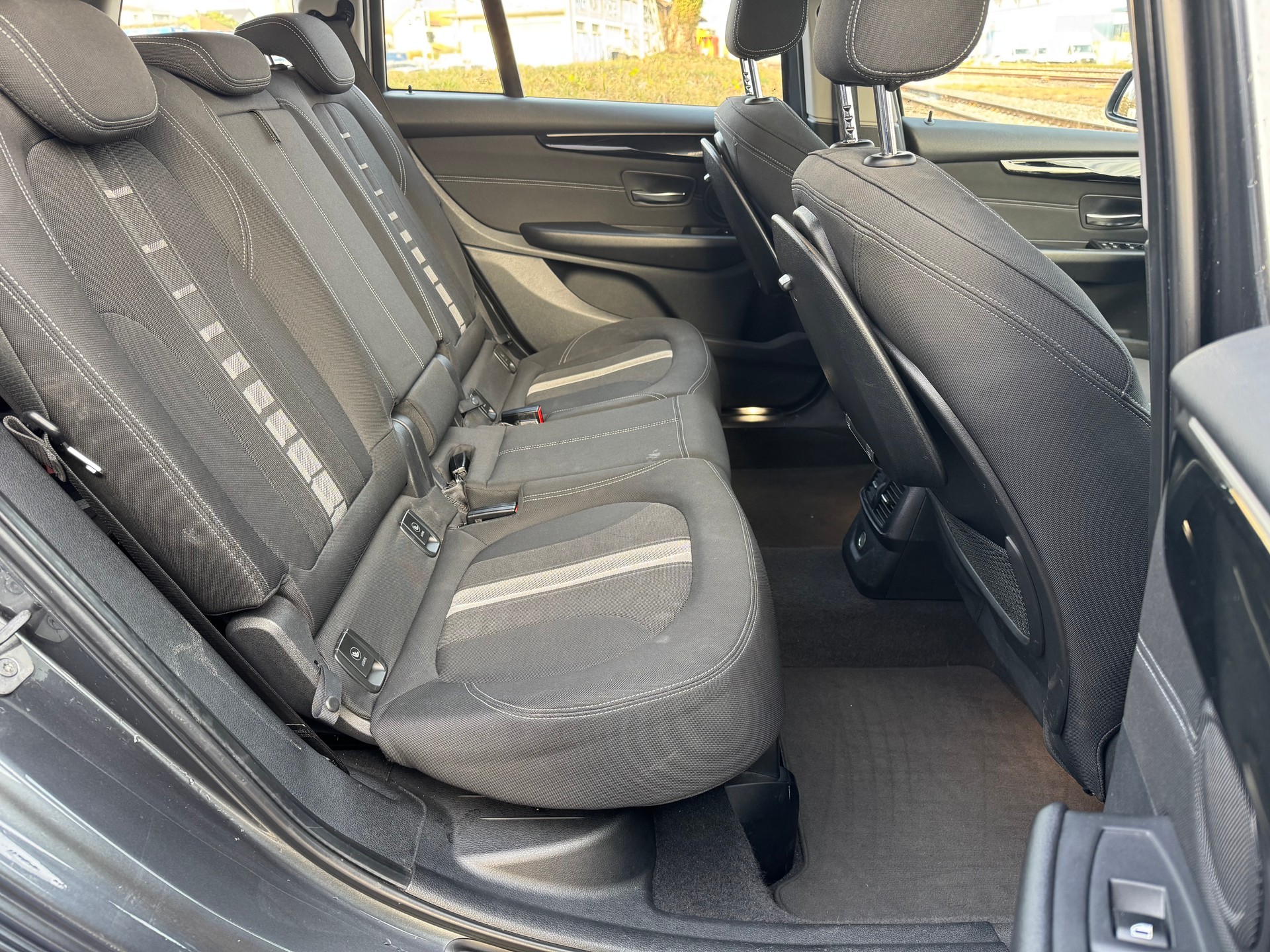BMW 220i Gran Tourer Sport Line Steptronic-image-7
