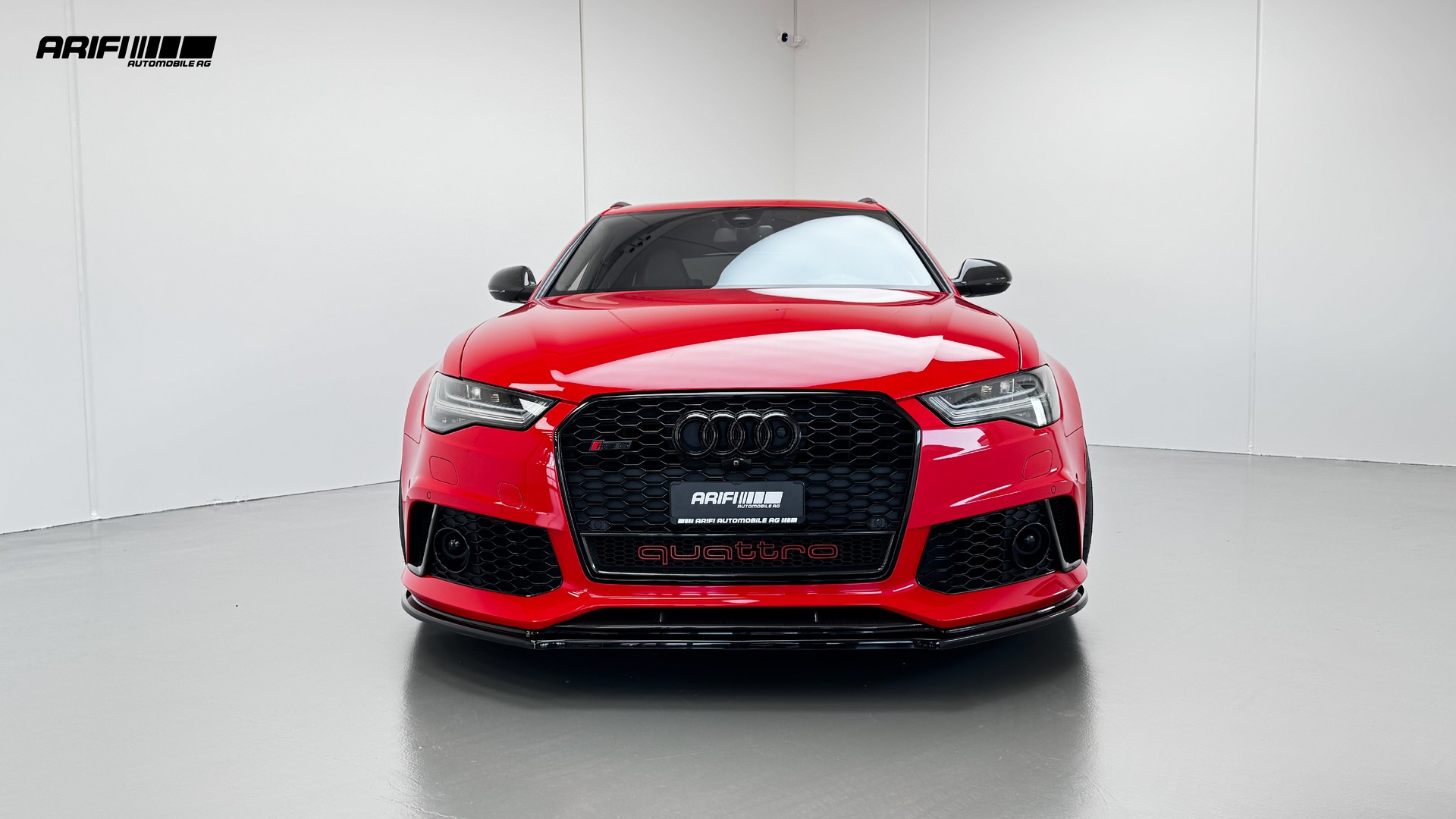 AUDI RS6 Avant Performance Misano-Rot / Audi Exklusive-showroom-element-2