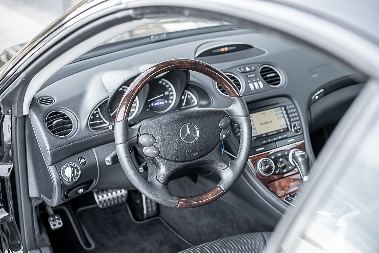 MERCEDES-BENZ SL 500-image-7