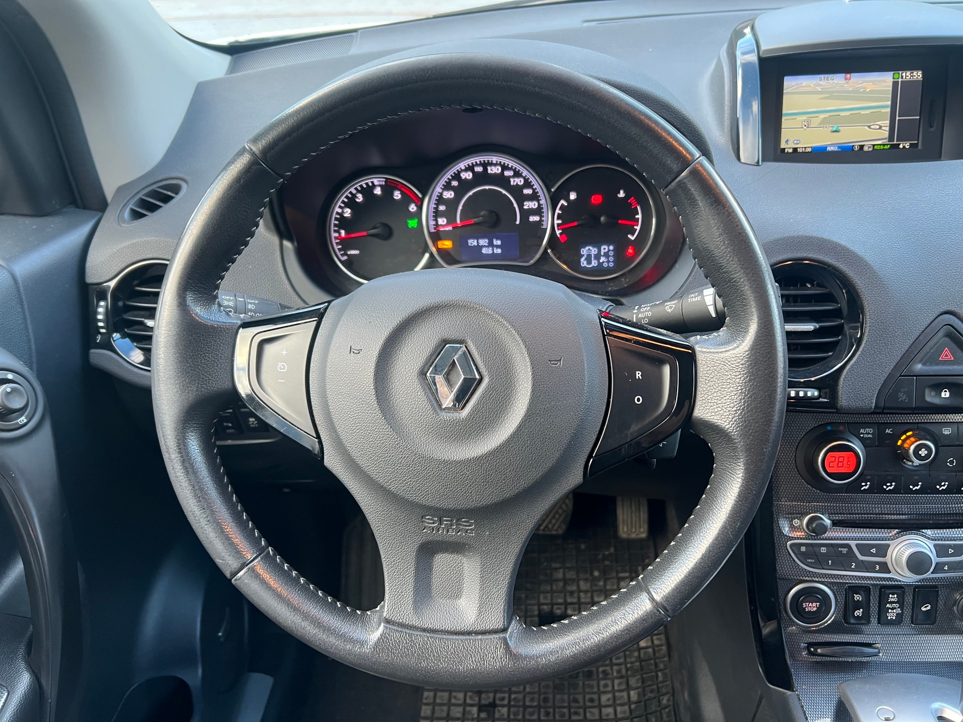 RENAULT Koleos 2.0 dCi Bose 4x4 Automatic-image-10