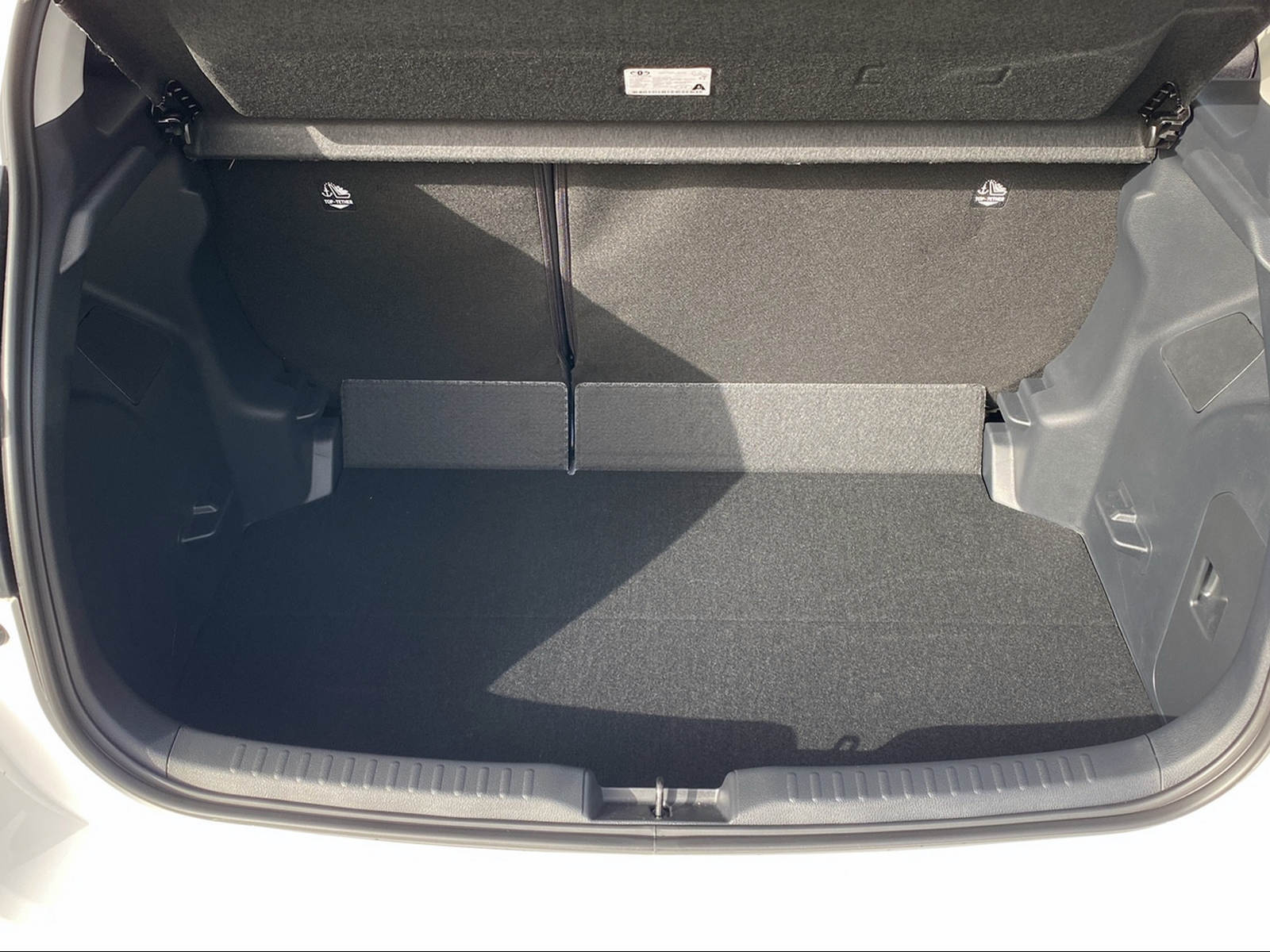 TOYOTA Yaris 1.5 Comfort e-CVT-image-9
