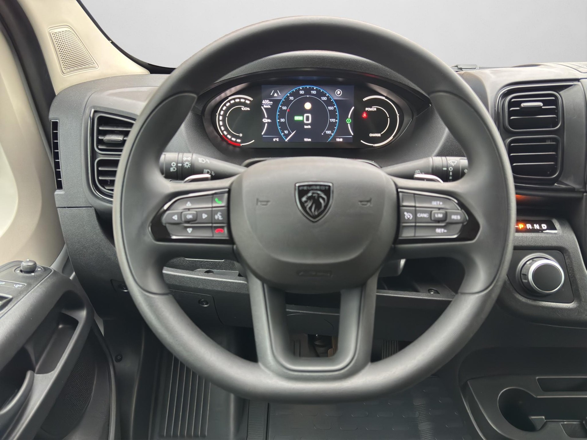 PEUGEOT e-Boxer Kaw. 435 L3H2 110 kWh-image-9