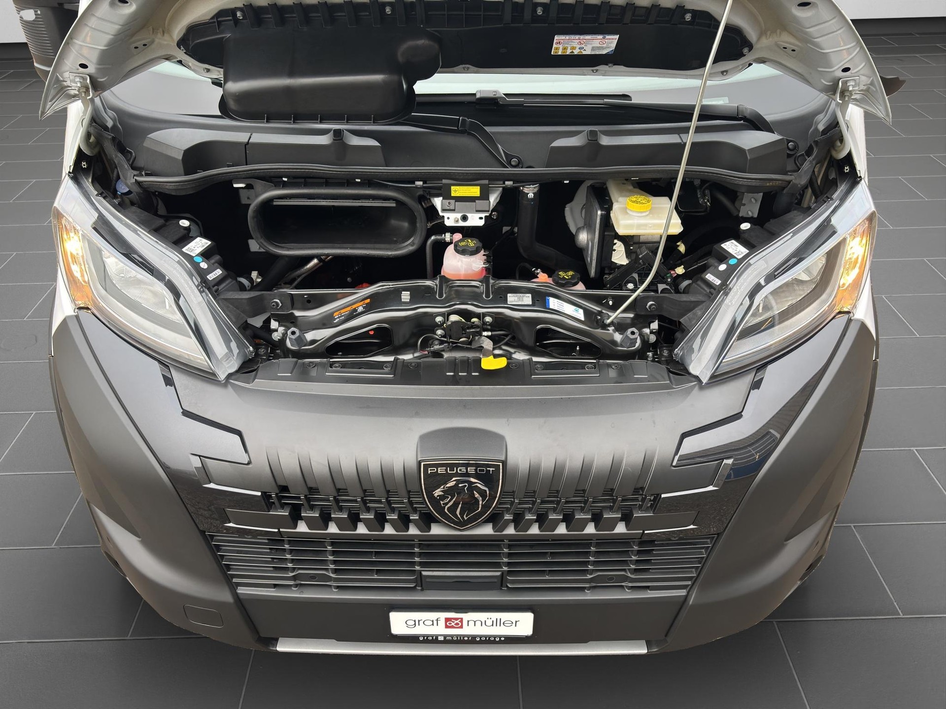 PEUGEOT e-Boxer Kaw. 435 L3H2 110 kWh-image-14
