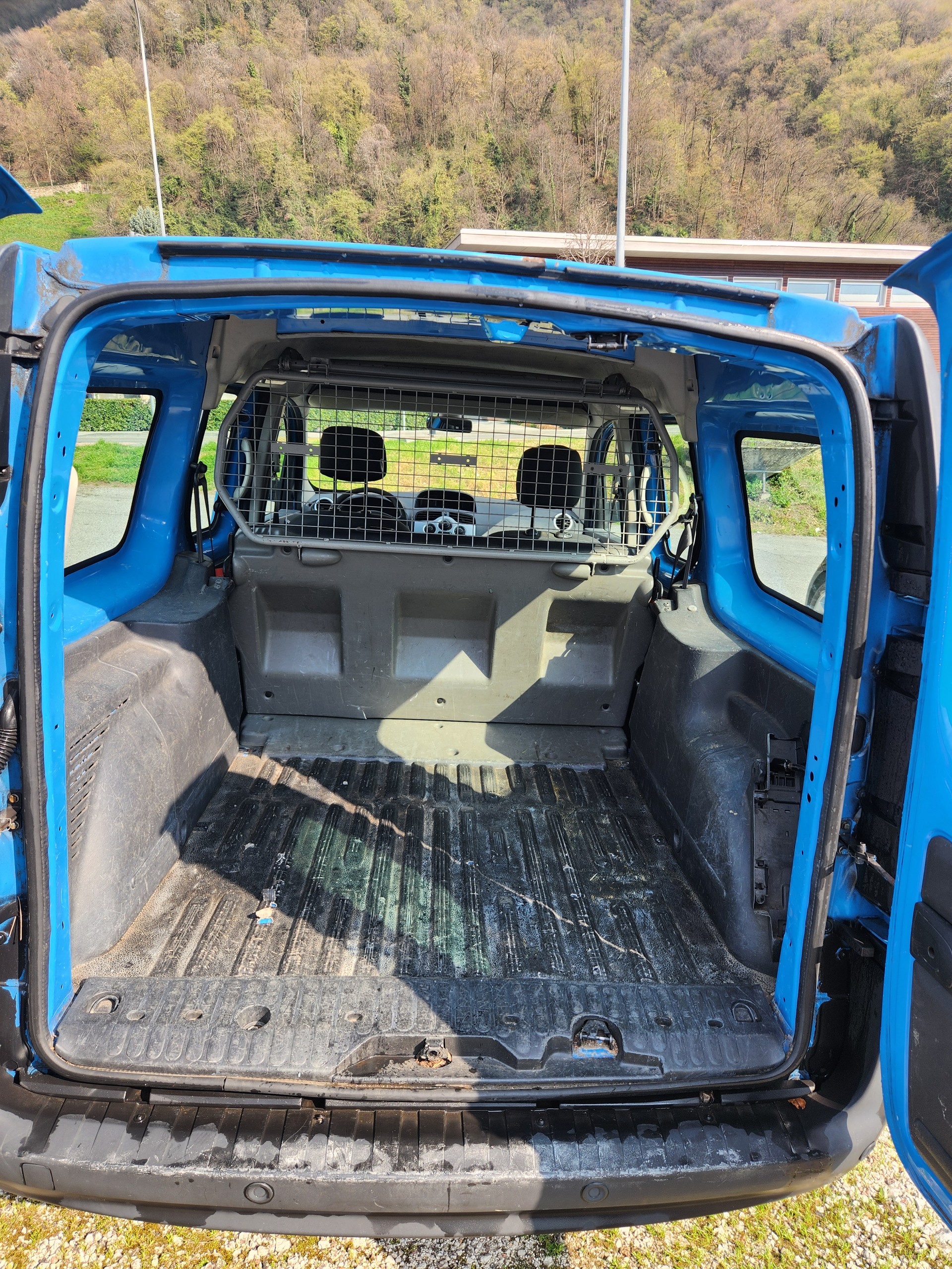 RENAULT Kangoo Maxi dCi 90 5 Plätze / 5 places-image-12