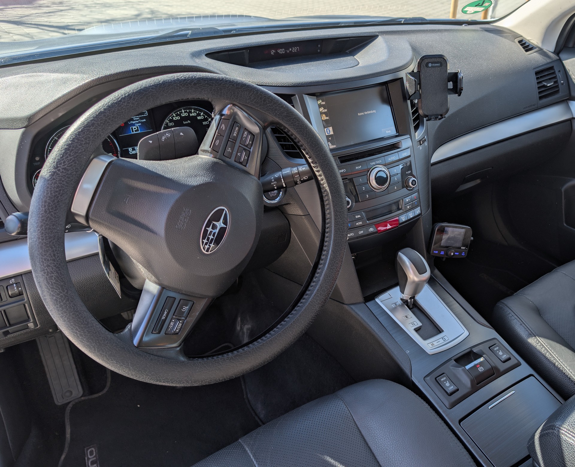 SUBARU Outback 2.0D Limited Classic AWD Lineartronic-image-3