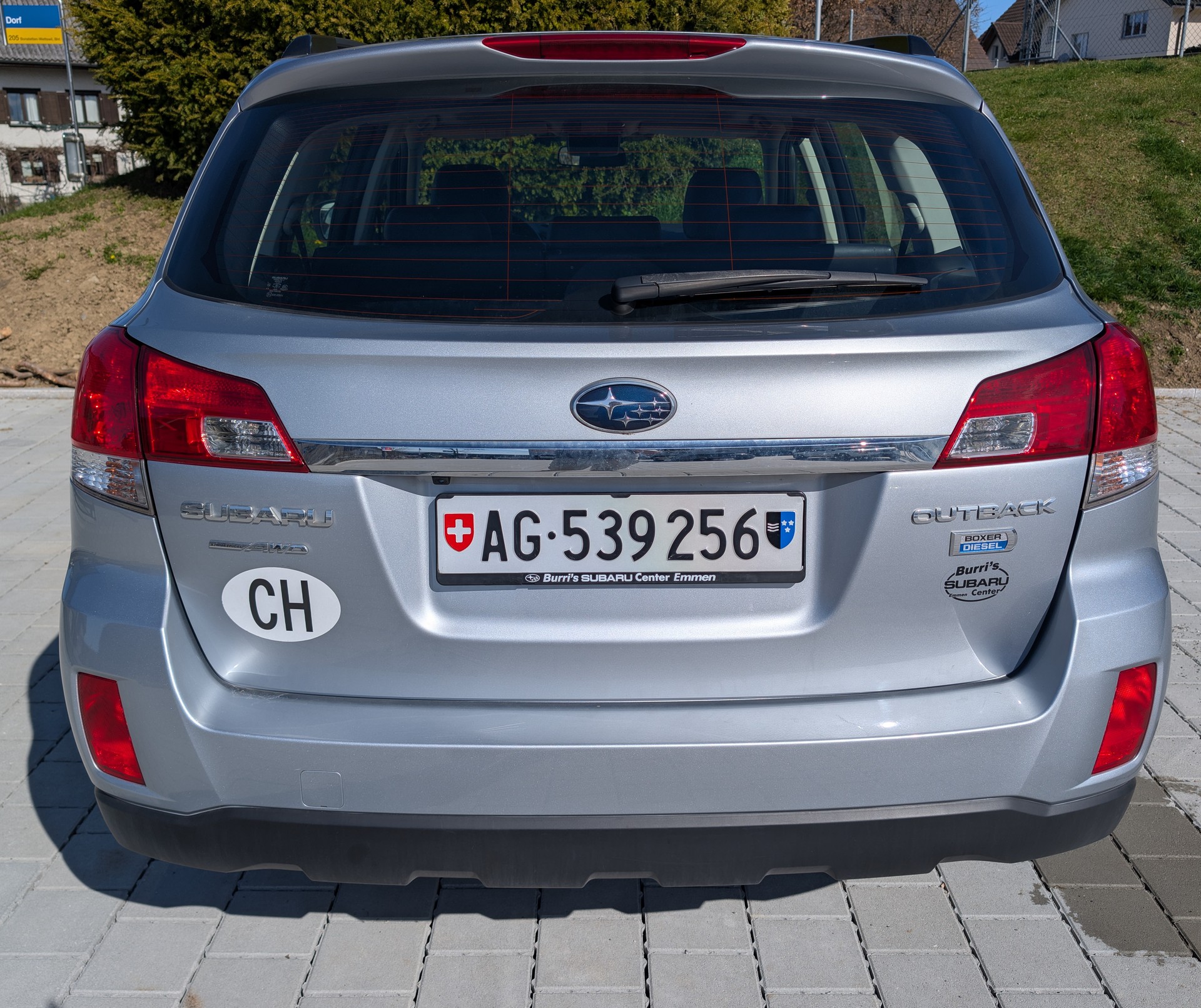 SUBARU Outback 2.0D Limited Classic AWD Lineartronic-image-4