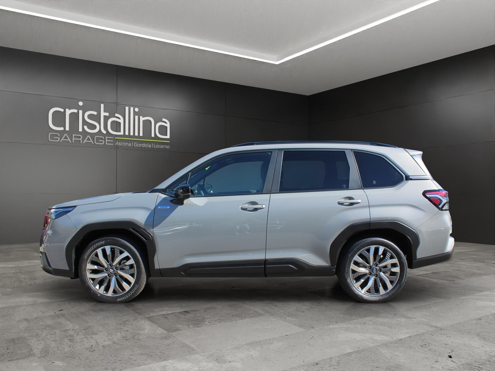SUBARU Forester Station 2.0i e-Boxer Luxury-showroom-element-1