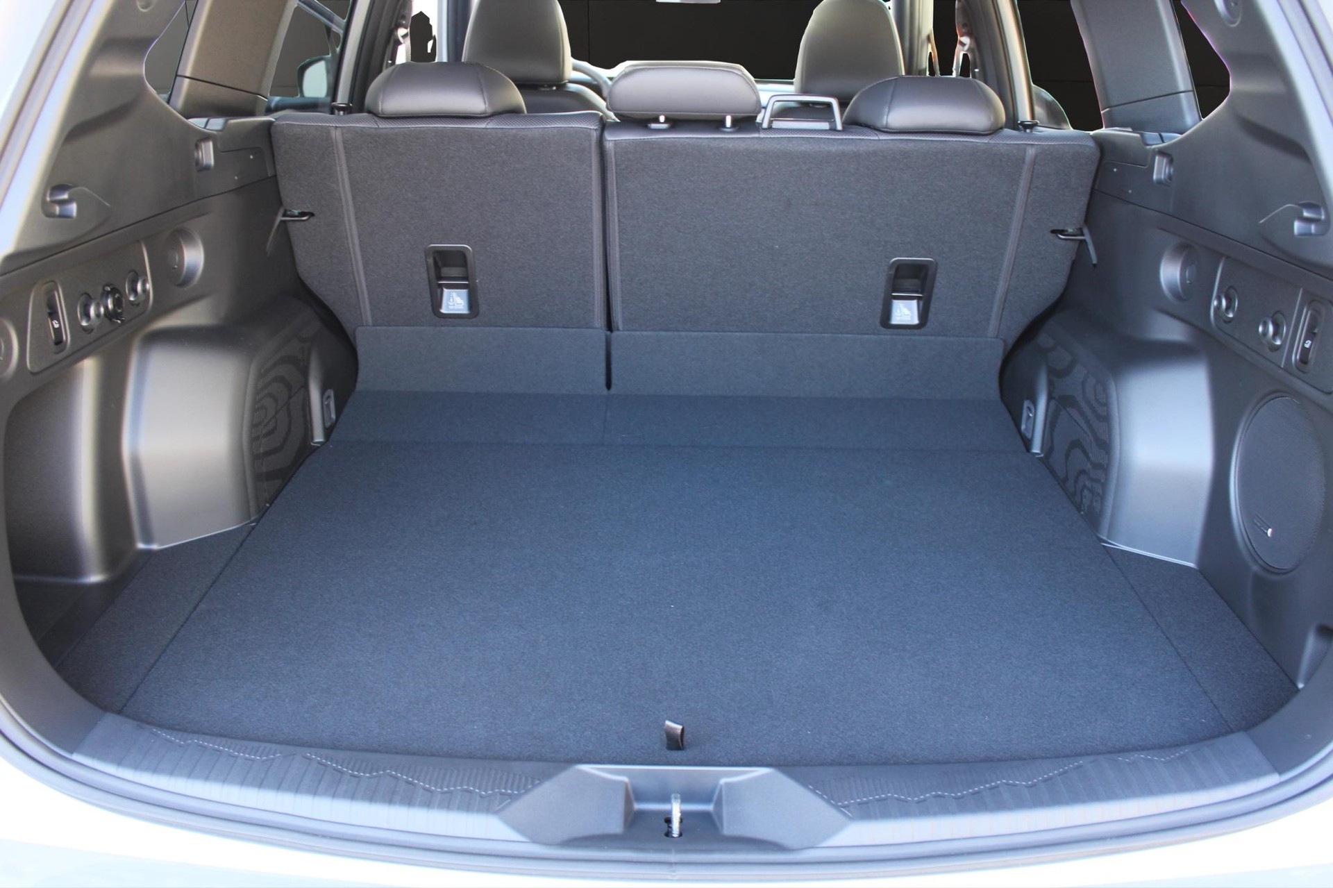 SUBARU Forester Station 2.0i e-Boxer Luxury-image-11