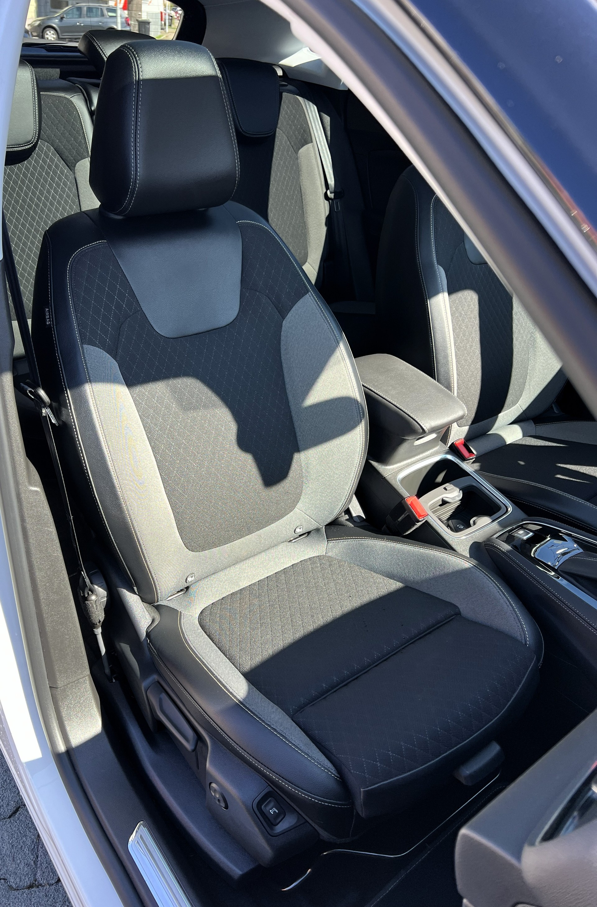 OPEL Grandland X 2.0CDTi Ultimate Automatik-image-16