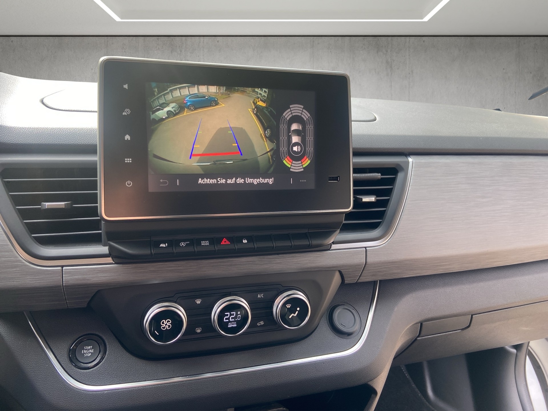 RENAULT Trafic Blue dCi 170 Spaceclass Pack Escapade EDC-image-8